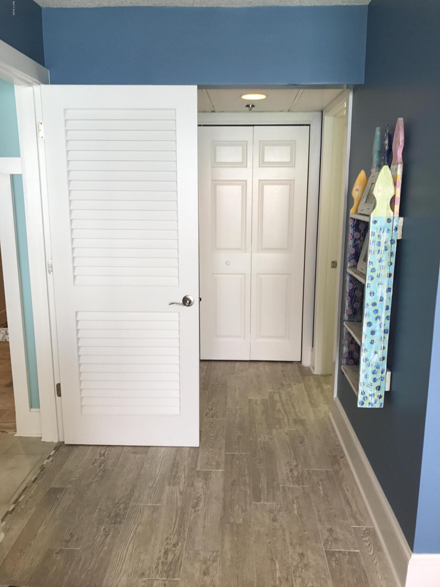 Long Beach Towers IV - Residential