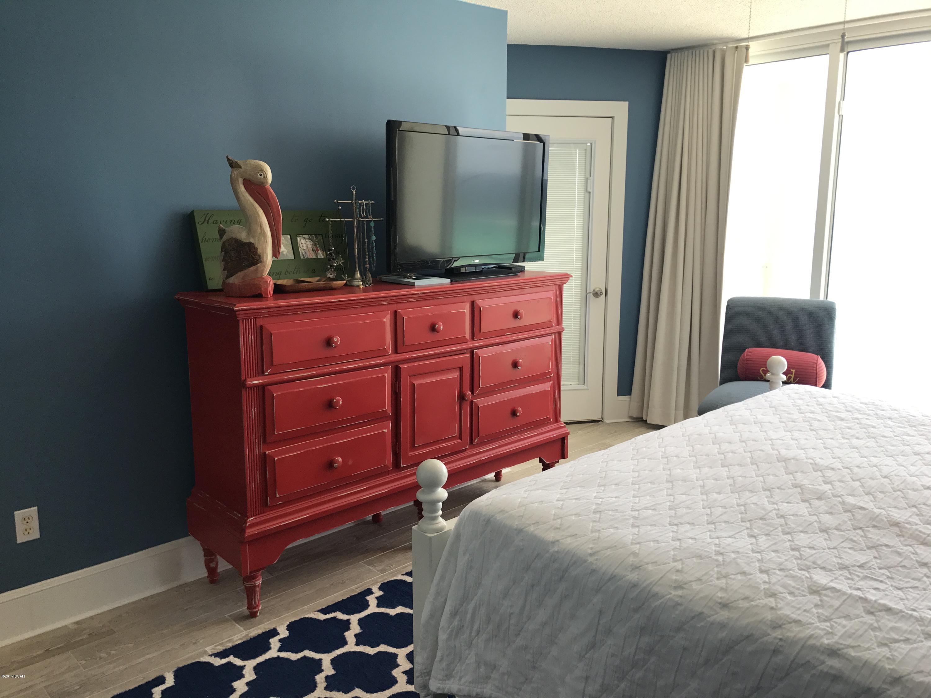 Long Beach Towers IV - Residential