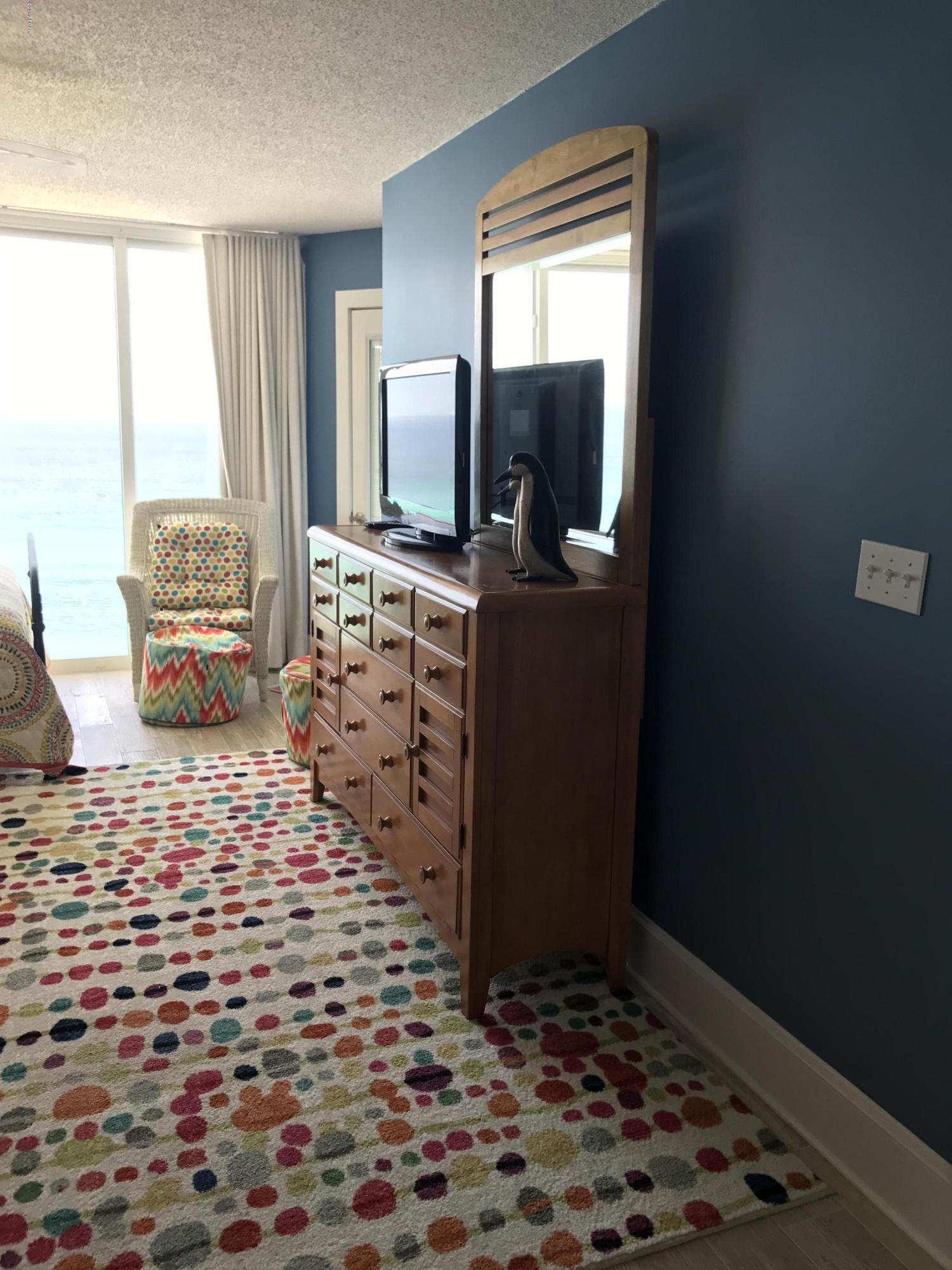 Long Beach Towers IV - Residential