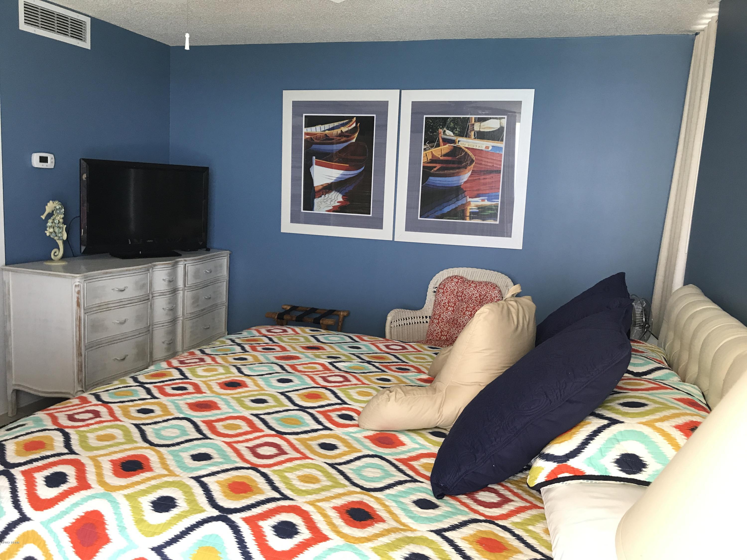 Long Beach Towers IV - Residential