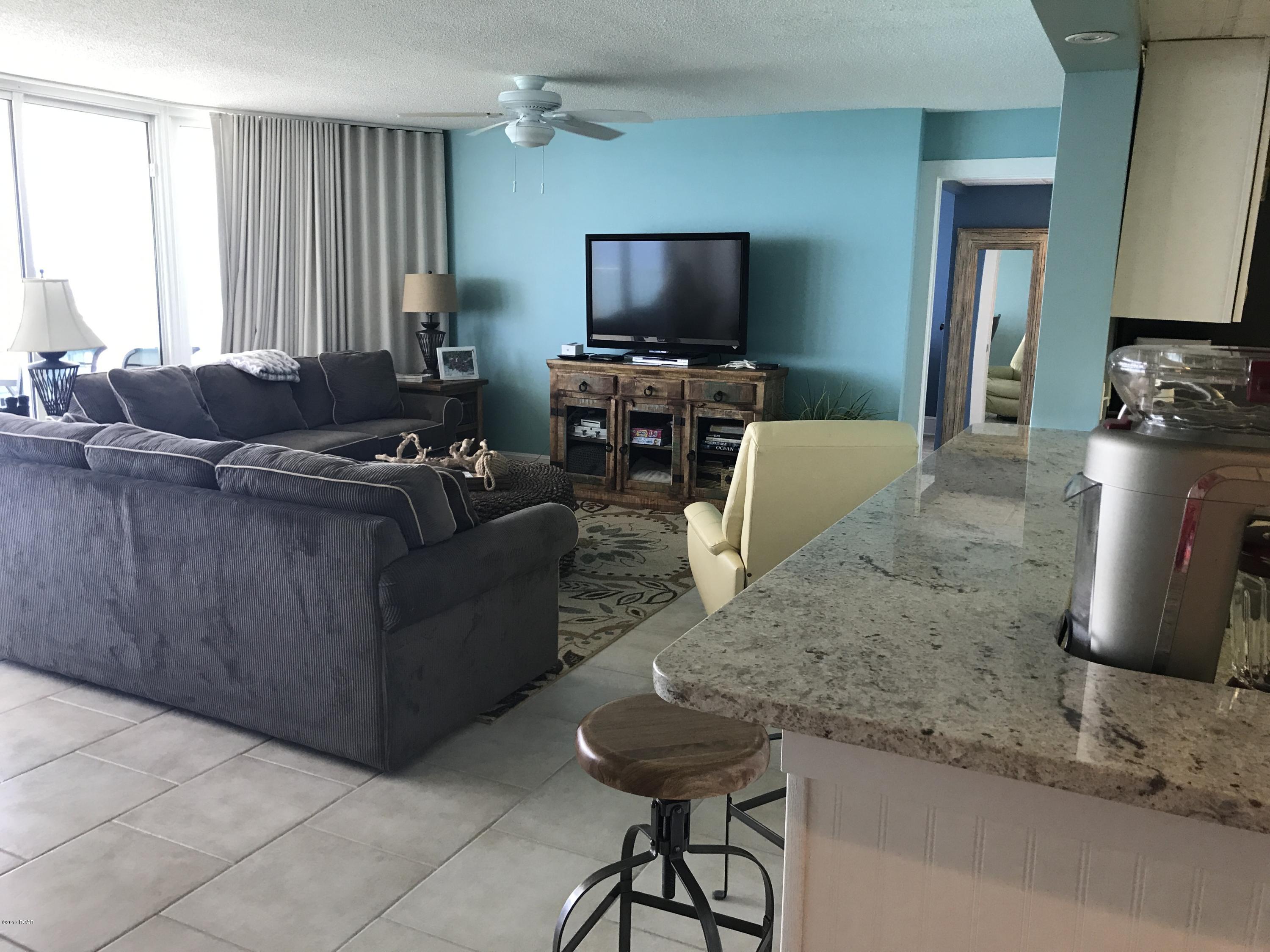 Long Beach Towers IV - Residential