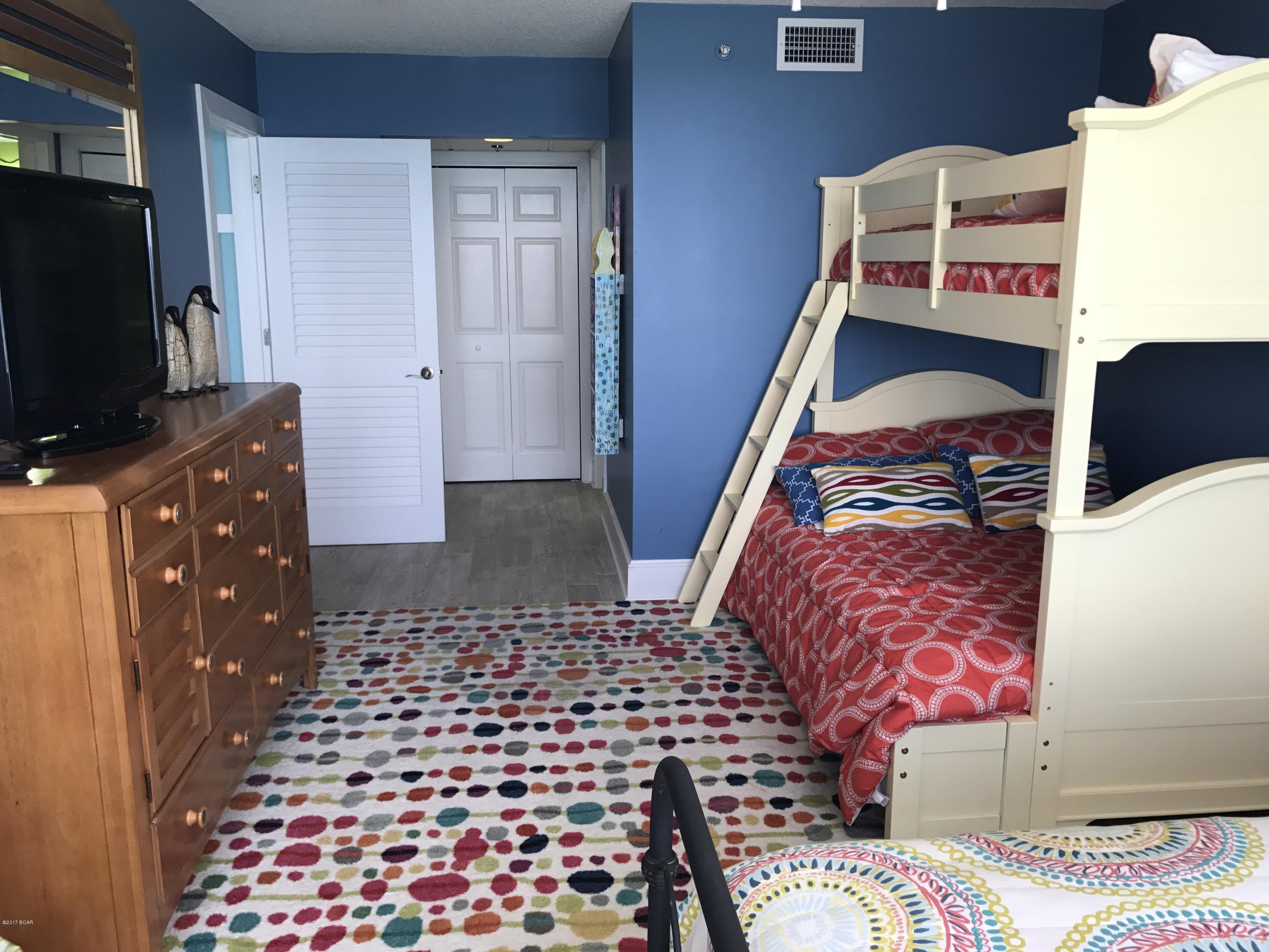 Long Beach Towers IV - Residential