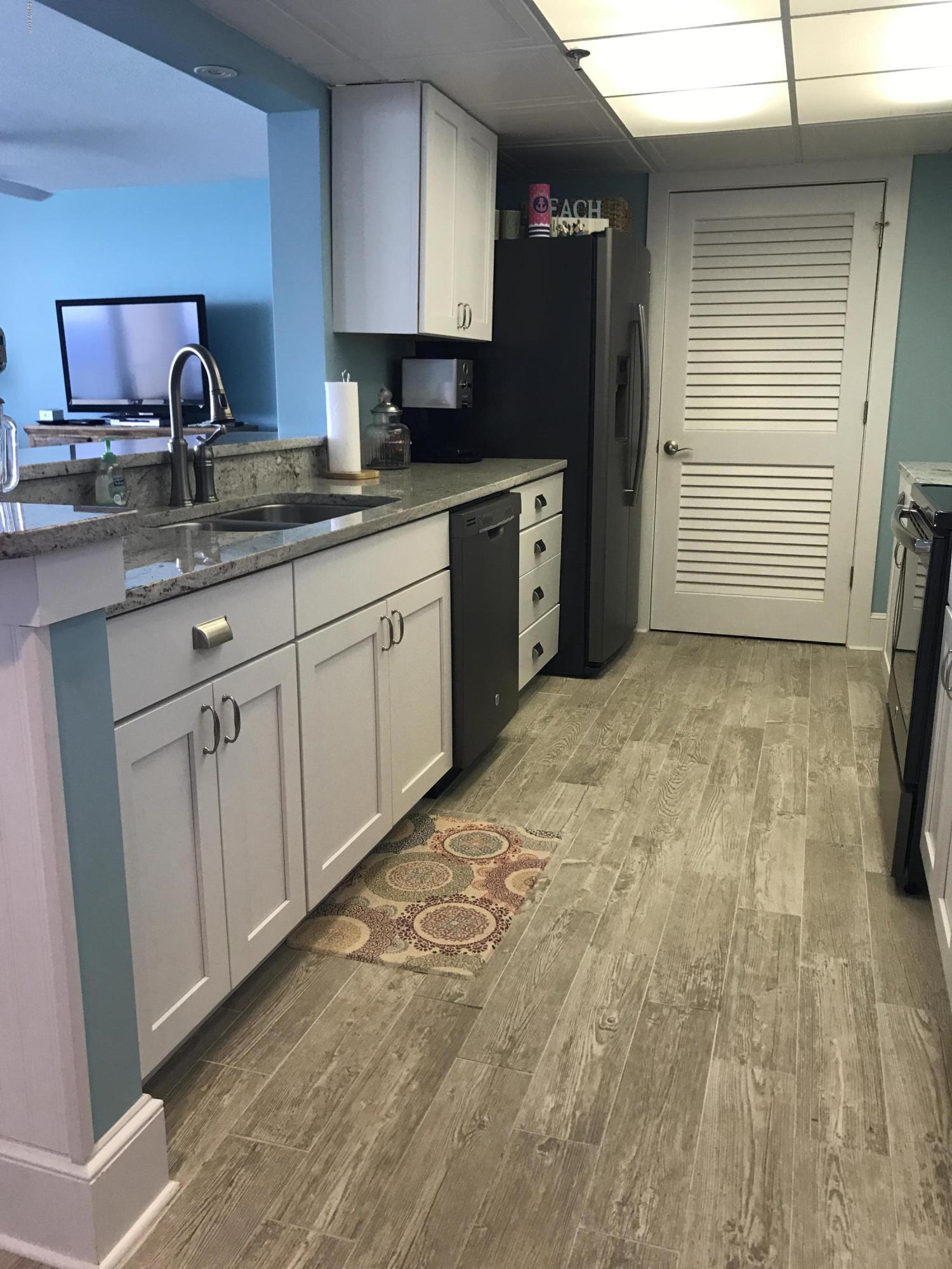 Long Beach Towers IV - Residential