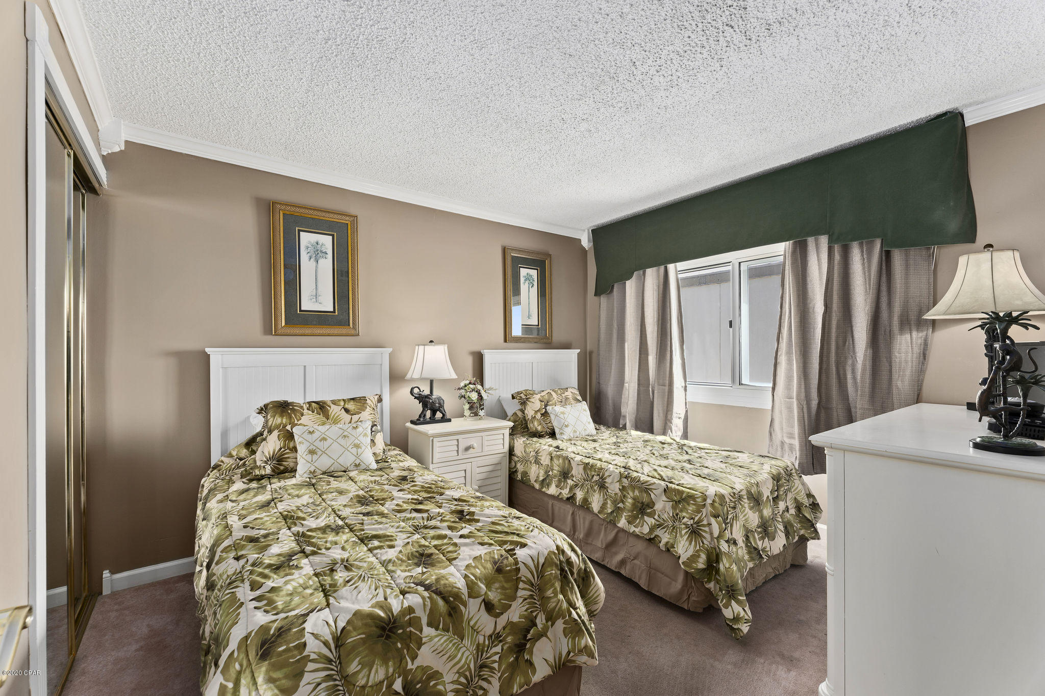 Pinnacle Port - Residential