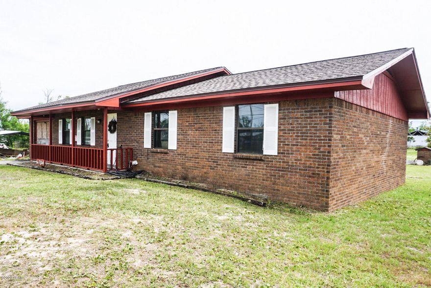 Please submit highest and best offer! Incredible investment opportunity on a LARGE over 1/2 acre corner lot a short drive to the convenience of Hwy 231. This 3/2 brick home has a new roof, but the interior is a blank slate for you to come in and make it brand new. 



Front door opens up to living room with a separate open kitchen and den area with brick fireplace  in the back of home. The back porch area is covered by a large pole barn overlooking a huge backyard. Shed is functional but needs some work. 



Priced to sell, go view today!