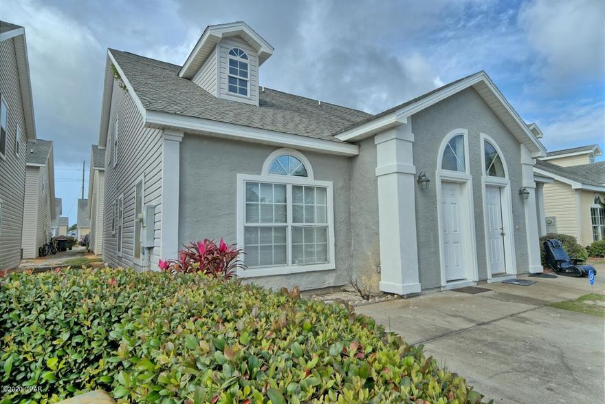 Looking for a short distance to the Sugar Sand Beach Townhome, this is the one? The property is located inside the gated community of Palm Cove. Good price for a 3 bedroom, 2.5 bath and low monthly HOA. The subdivision offered a community pool that are heated and unheated. Playground for the children. The unit has a vaulted ceiling, walk in pantry and spacious laundry room. This is also partially furnished.