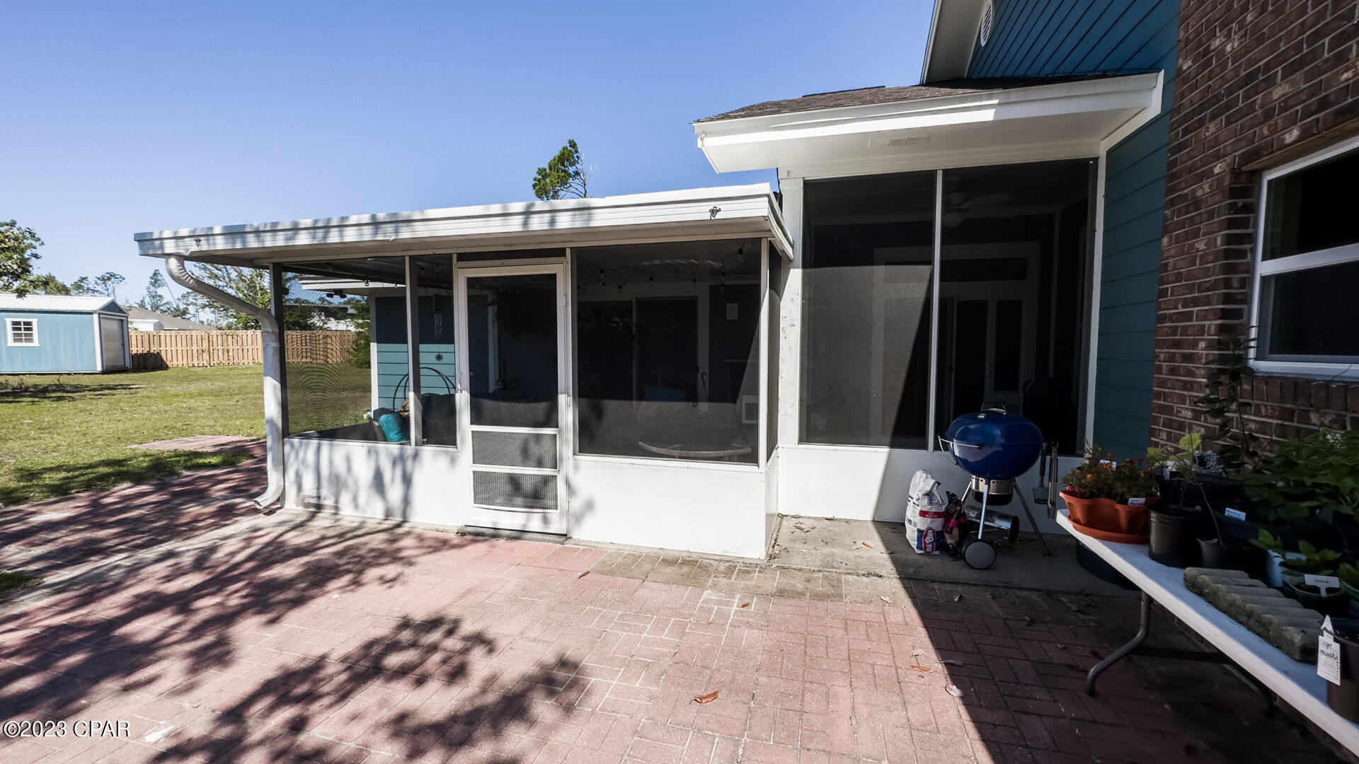 Colonial Est. - Residential