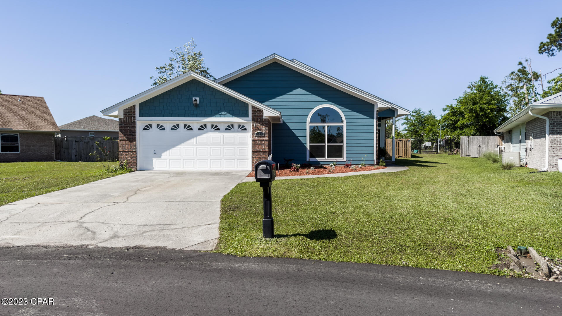 Colonial Est. - Residential