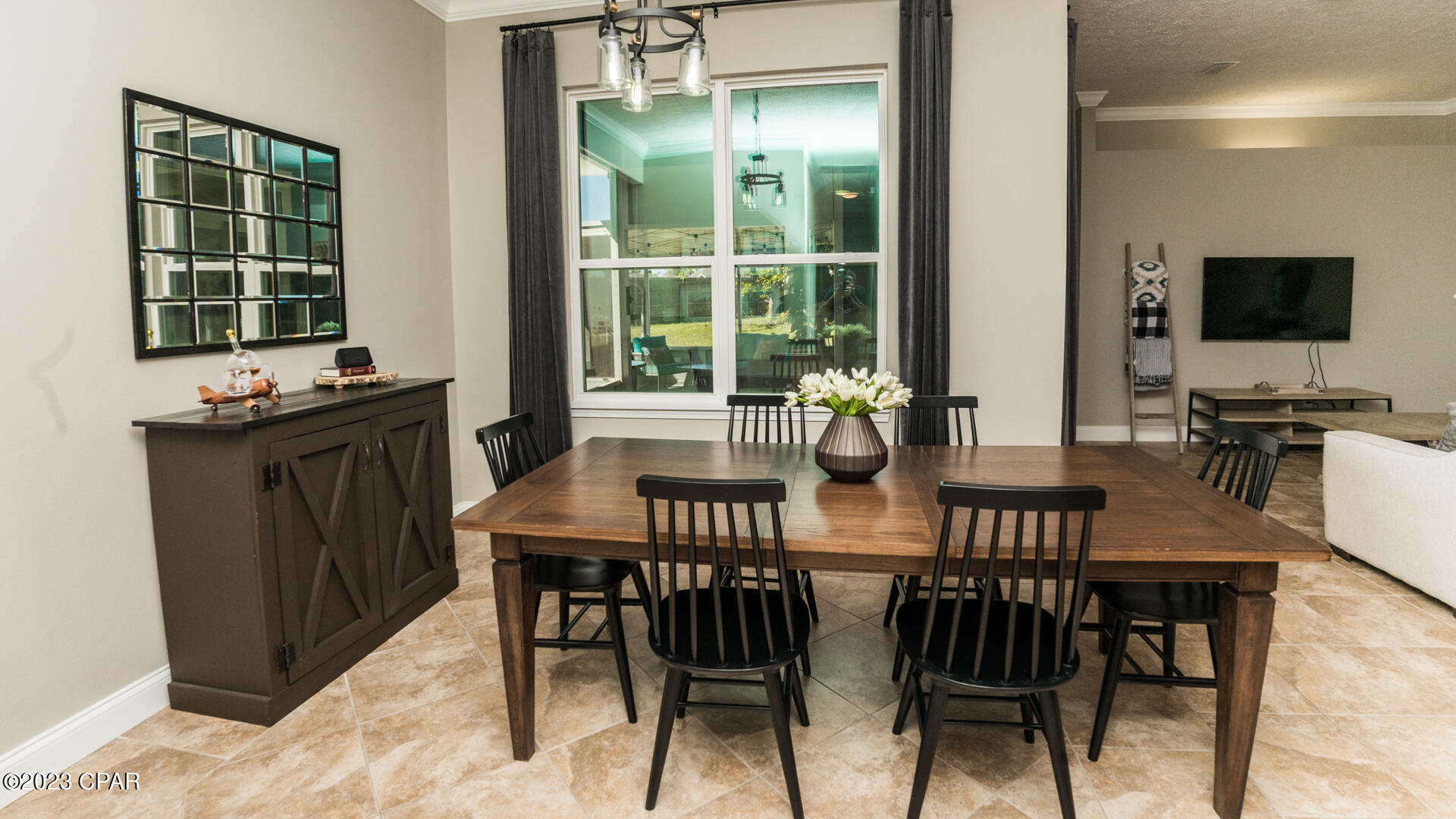 Colonial Est. - Residential