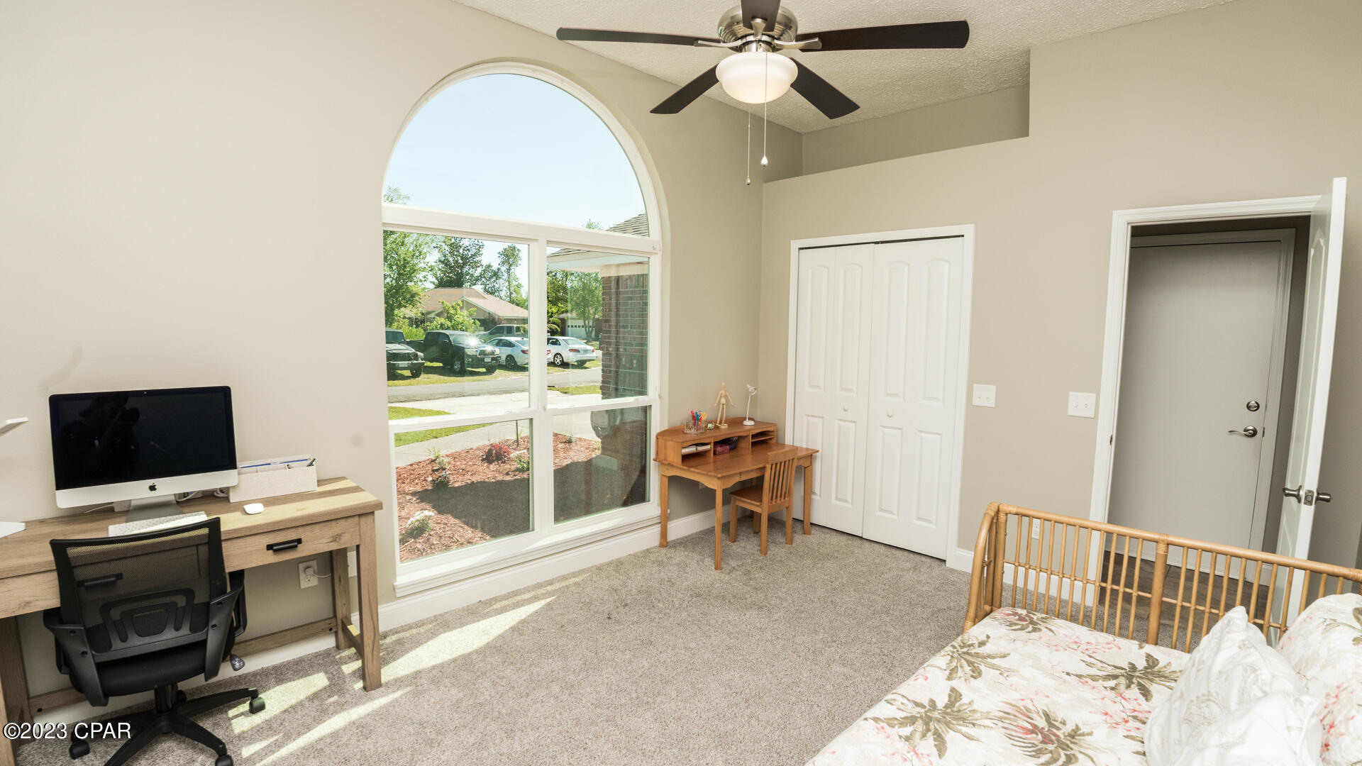 Colonial Est. - Residential