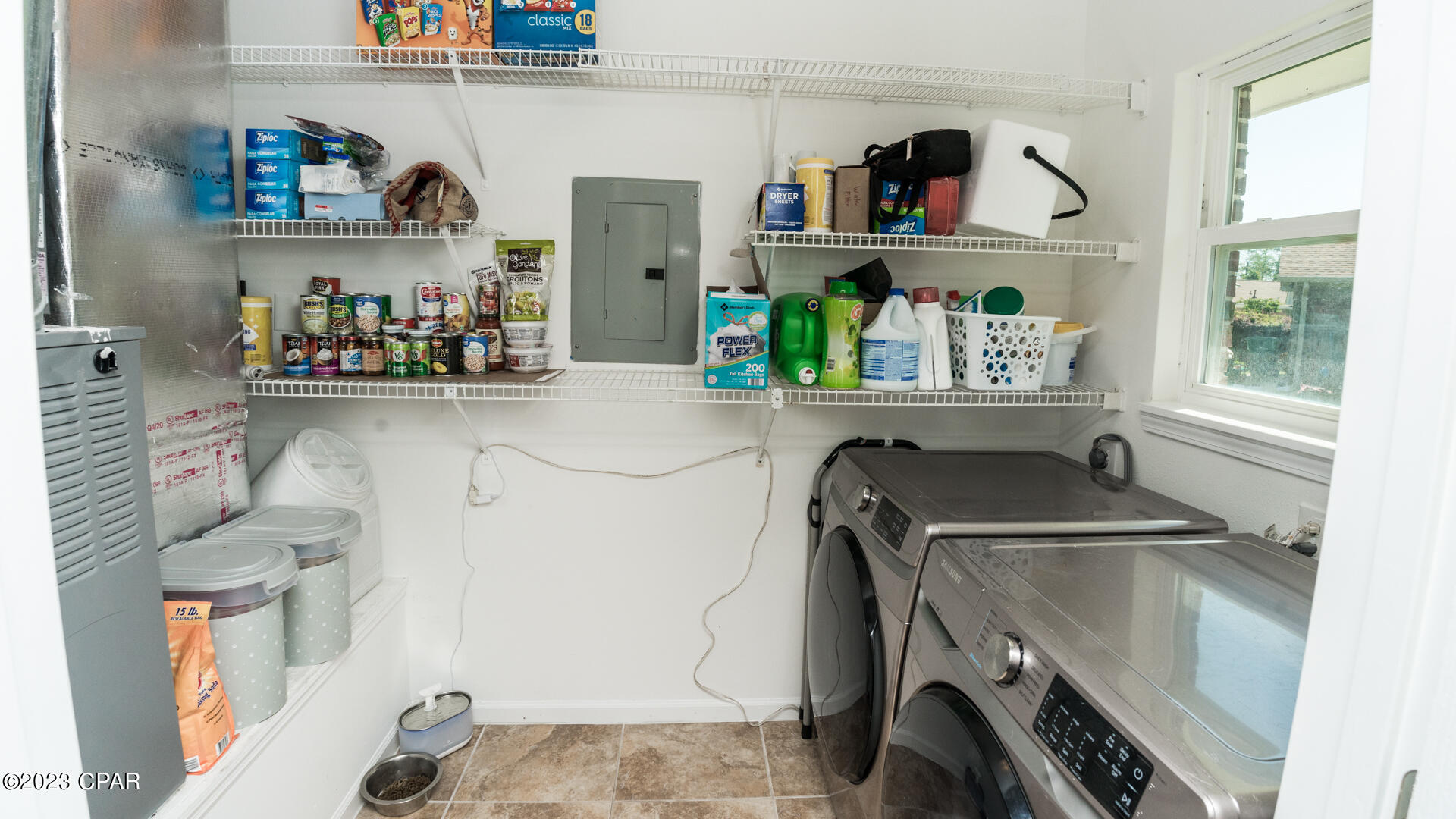 Colonial Est. - Residential