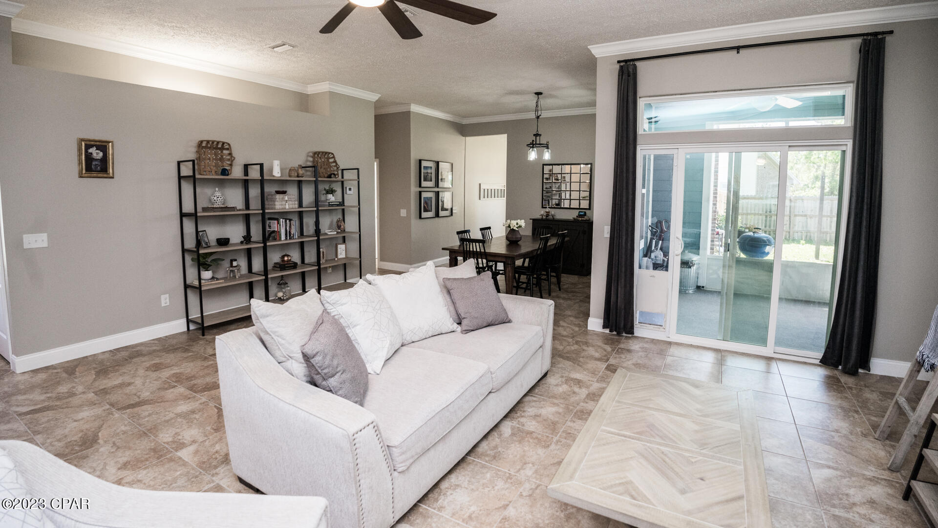 Colonial Est. - Residential