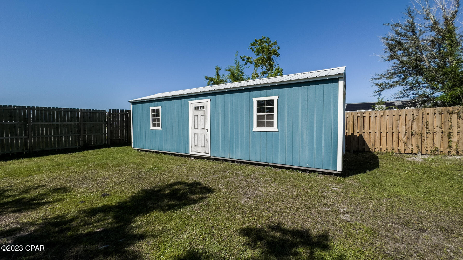 Colonial Est. - Residential