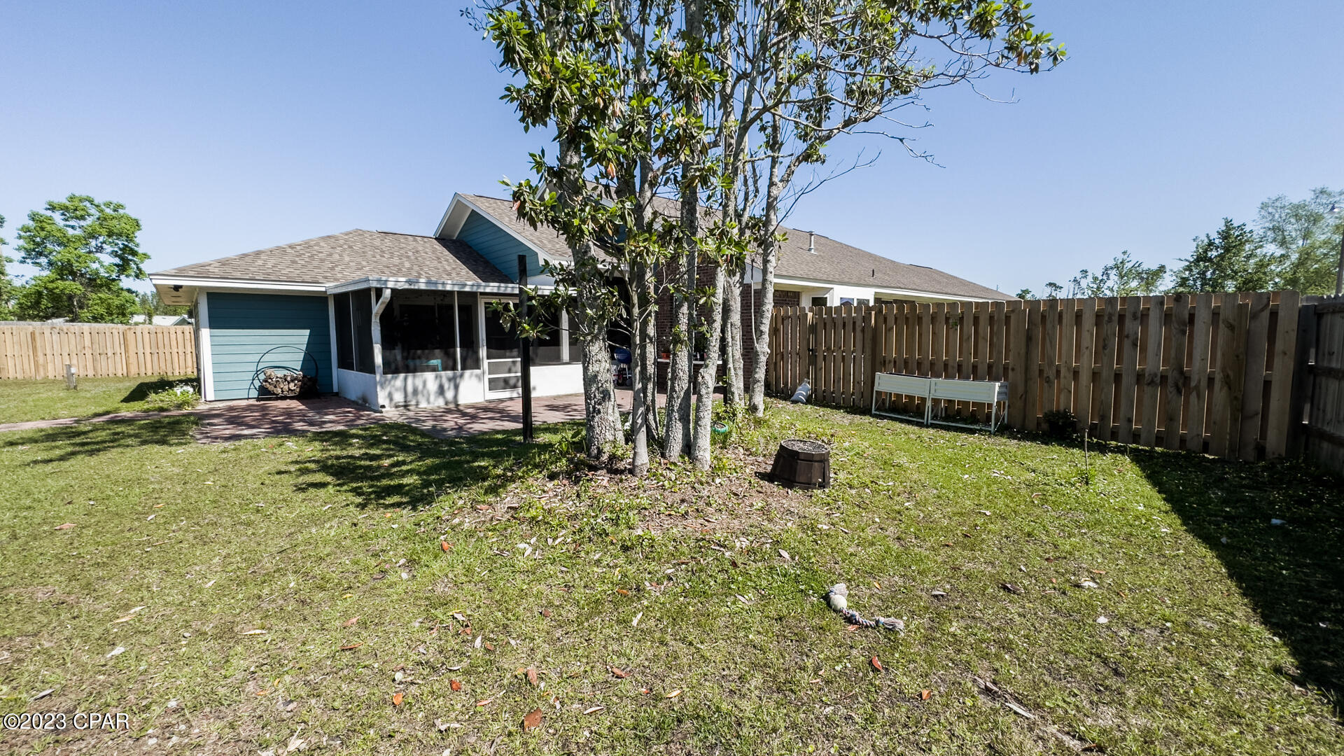 Colonial Est. - Residential