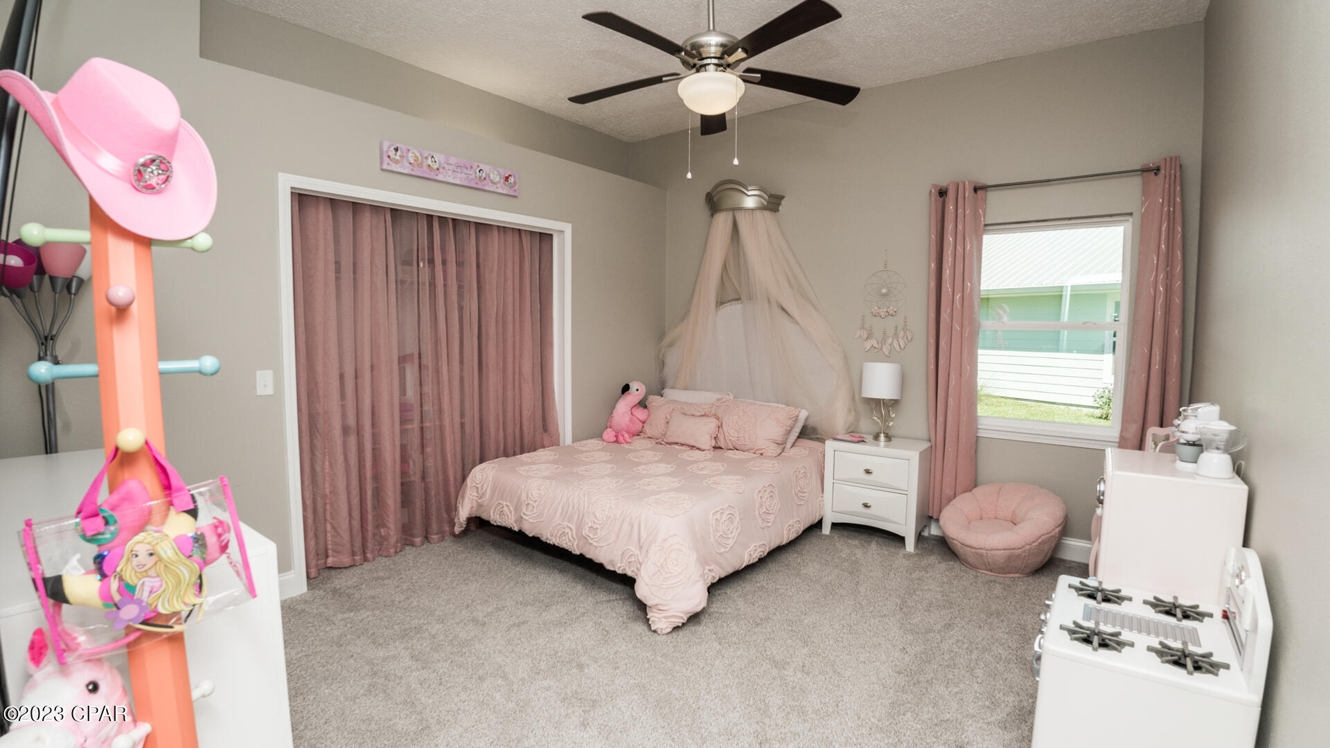 Colonial Est. - Residential