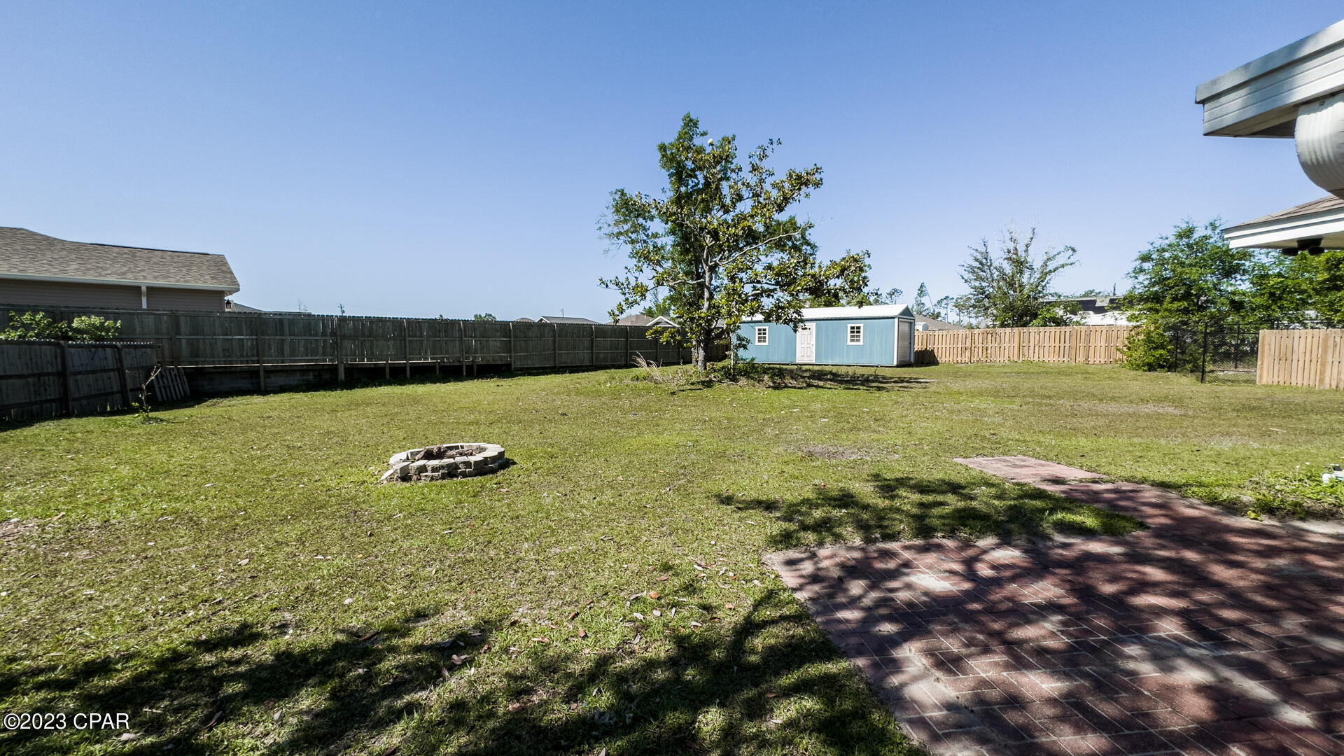 Colonial Est. - Residential