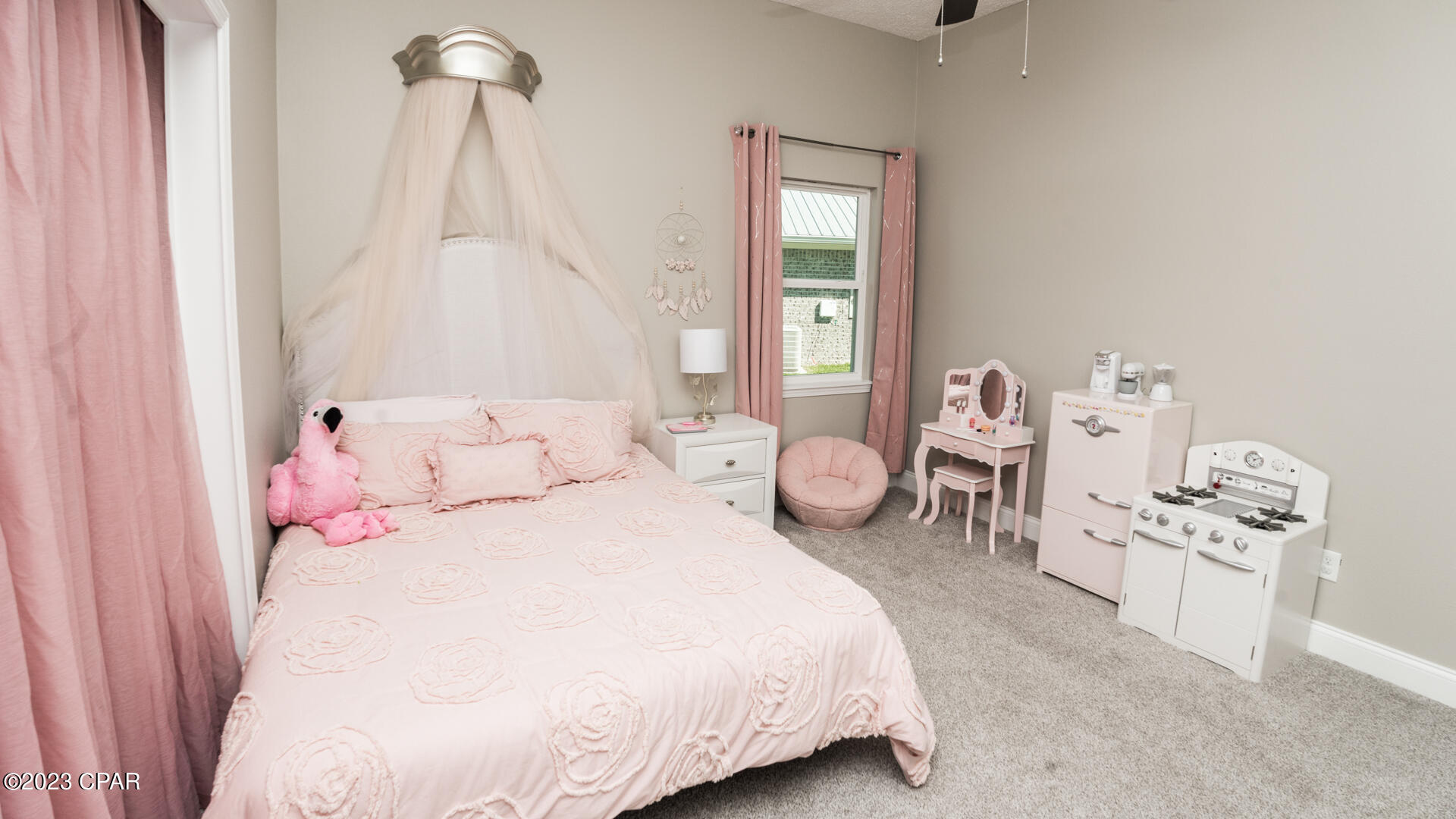 Colonial Est. - Residential