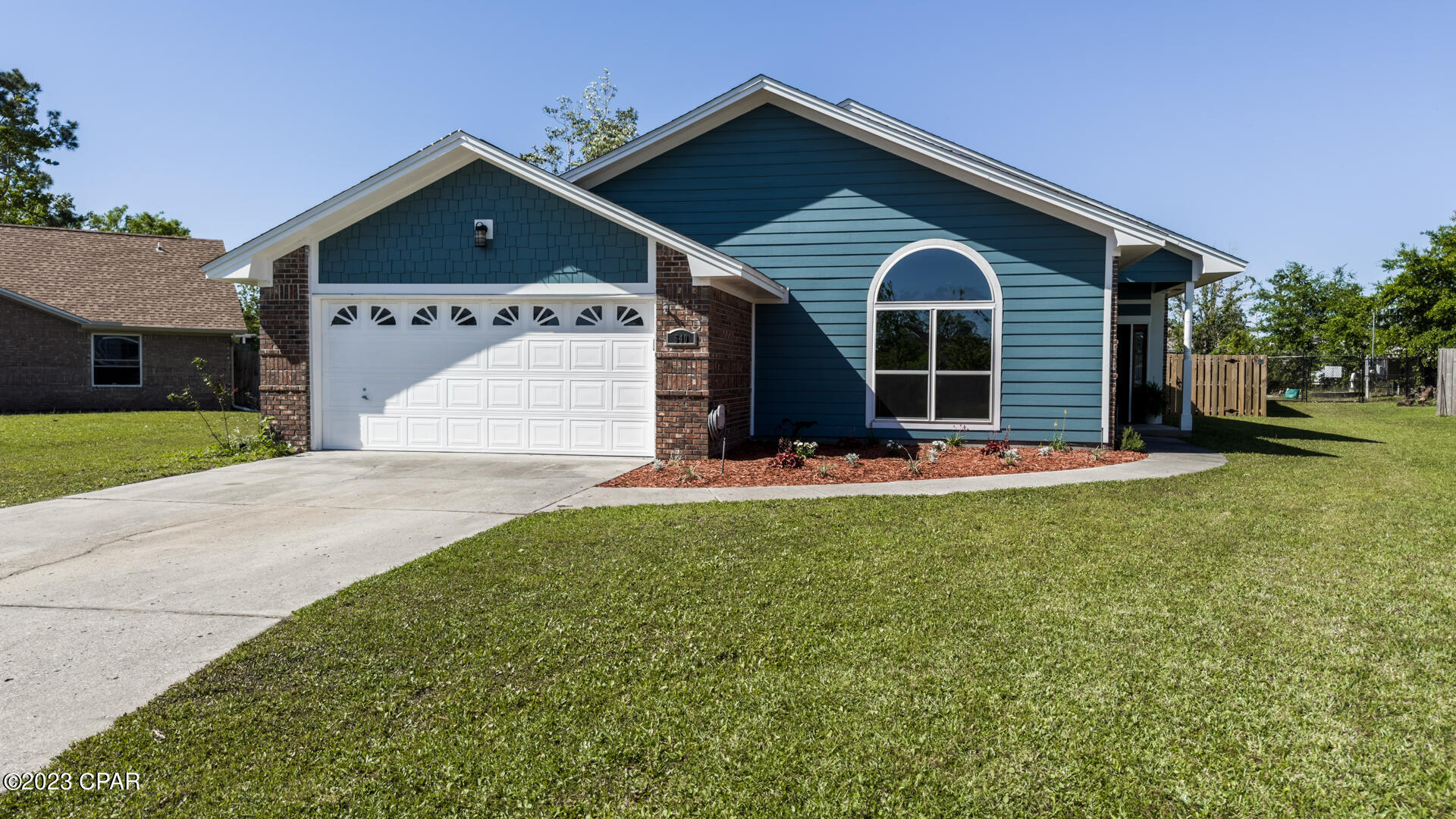 Colonial Est. - Residential