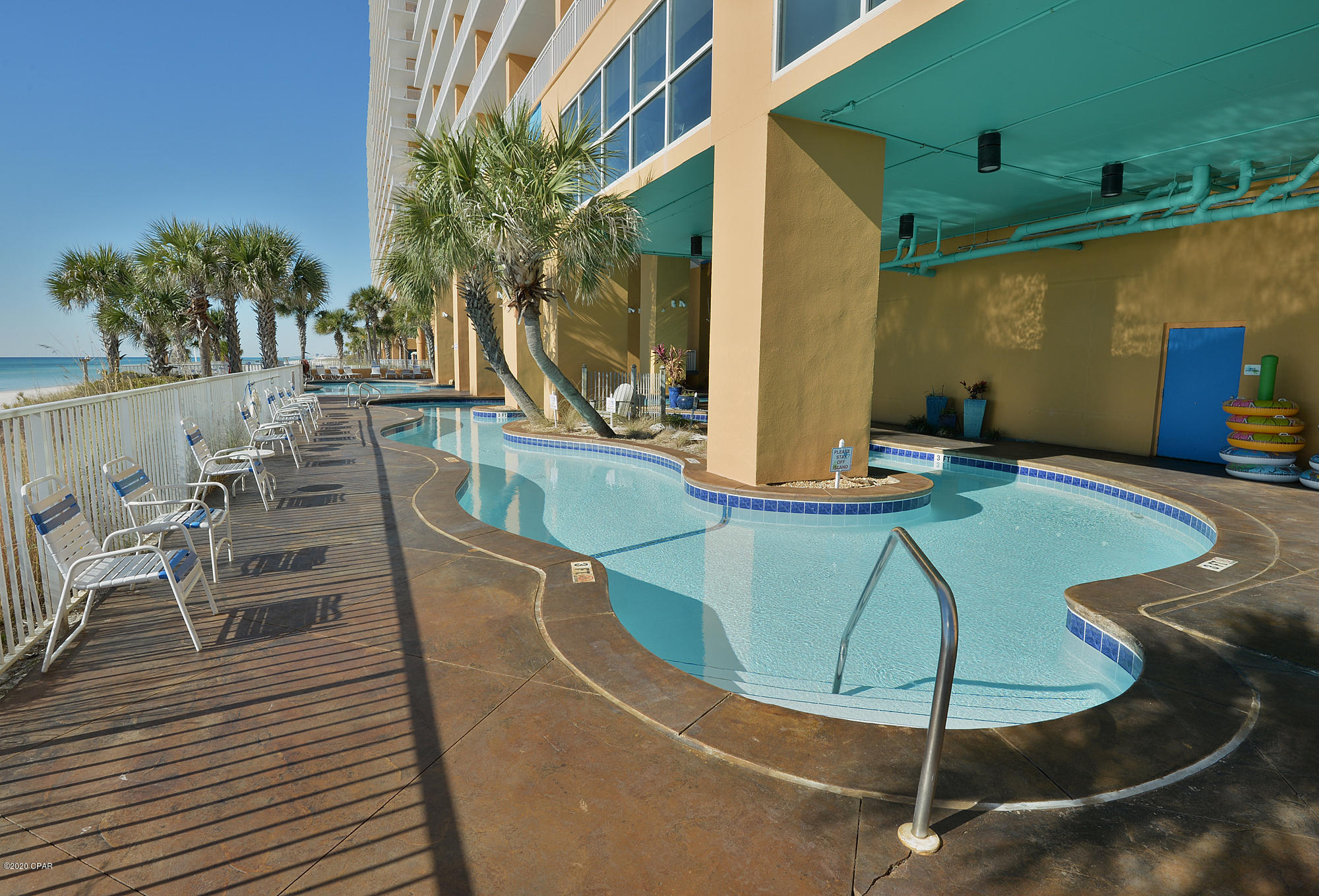 Splash Condo - Residential