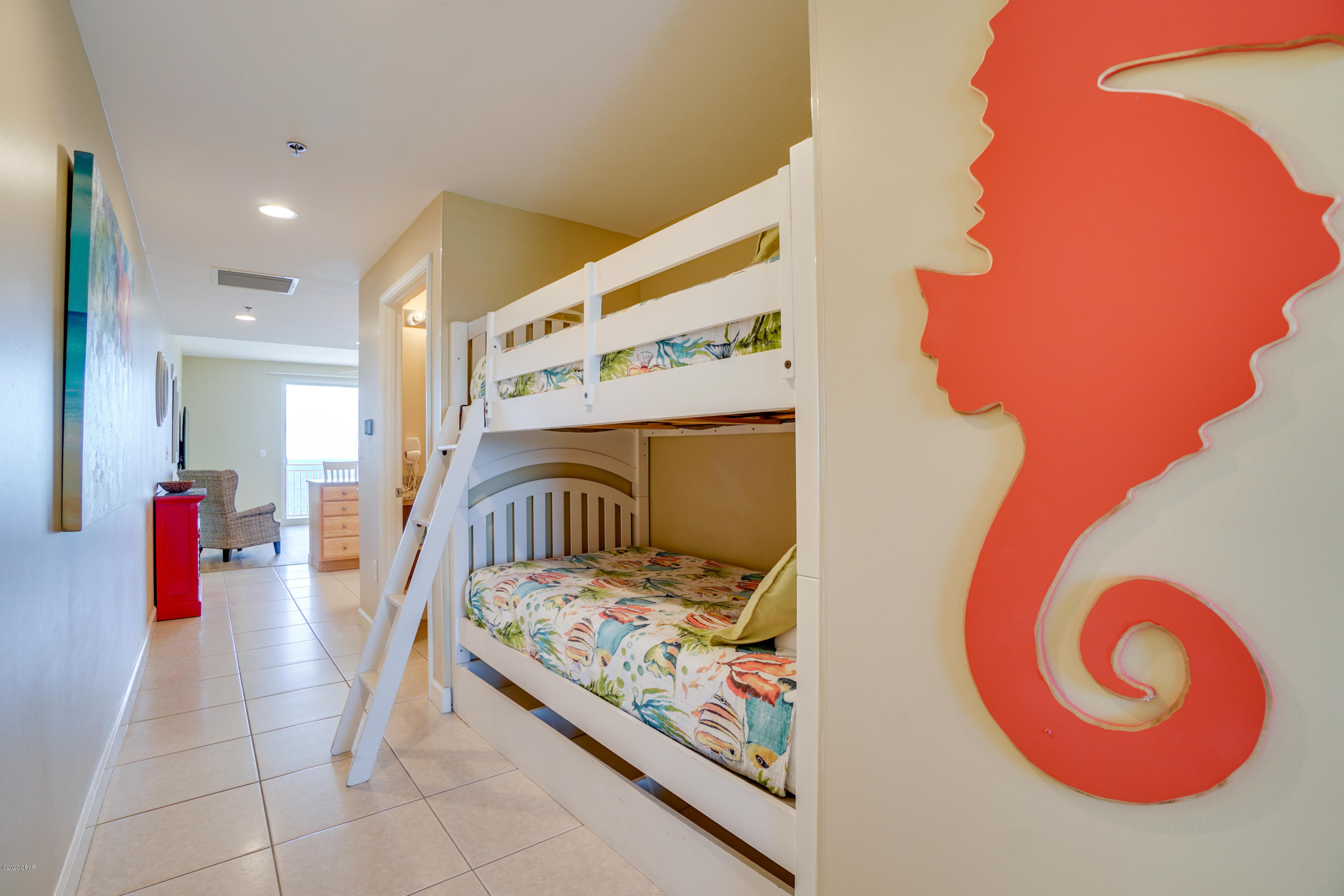 Splash Condo - Residential