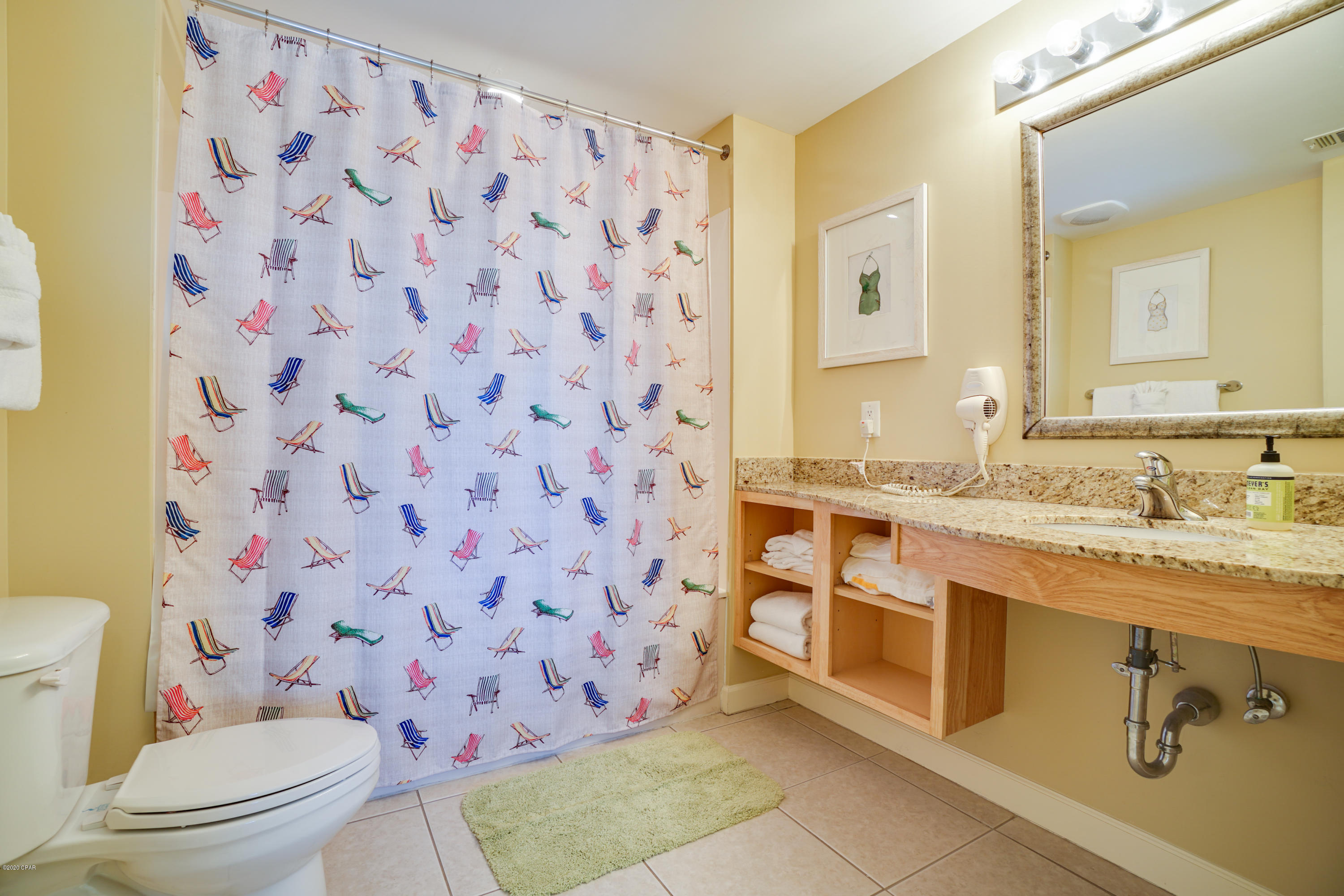 Splash Condo - Residential