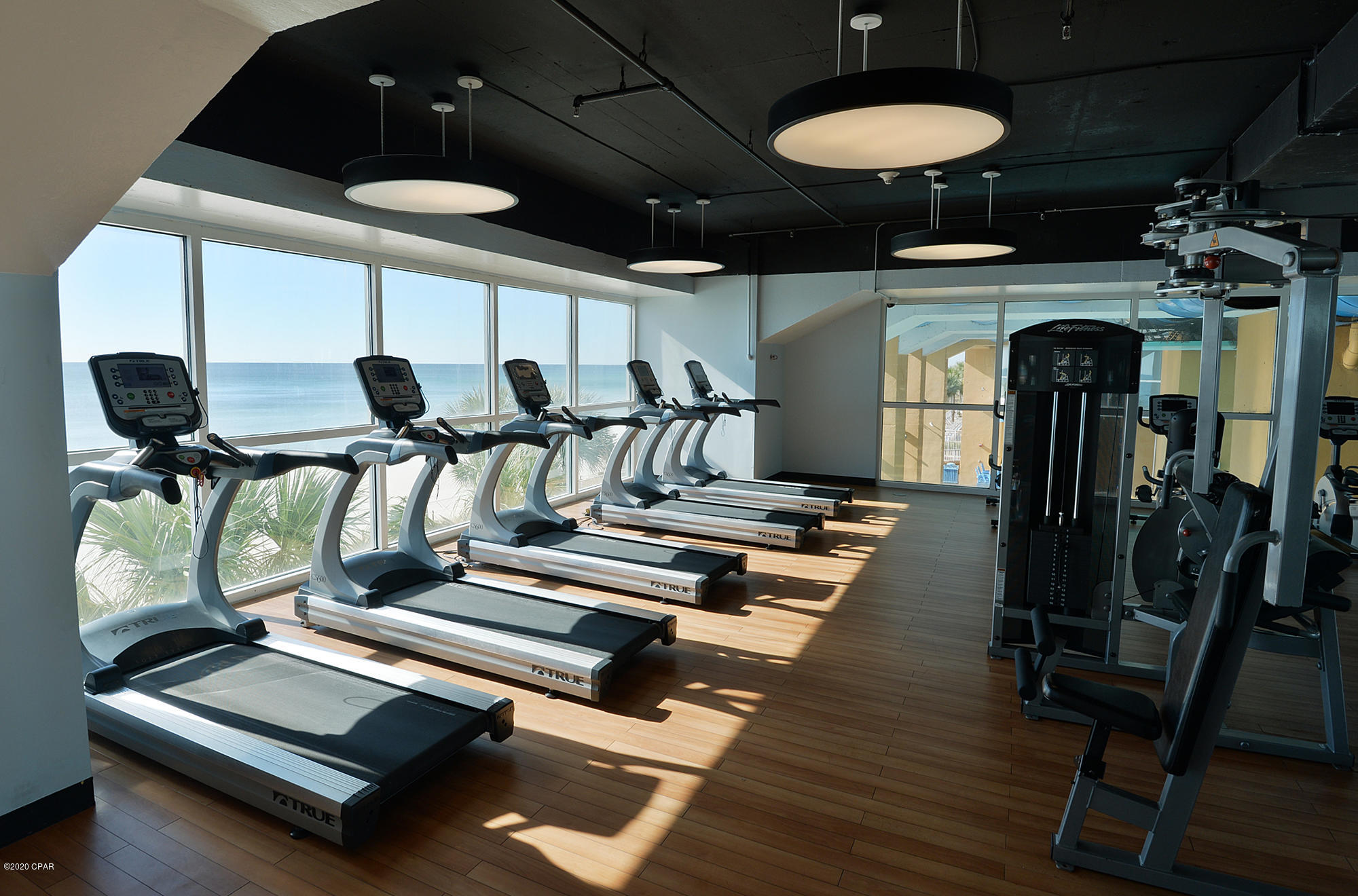 Splash Condo - Residential