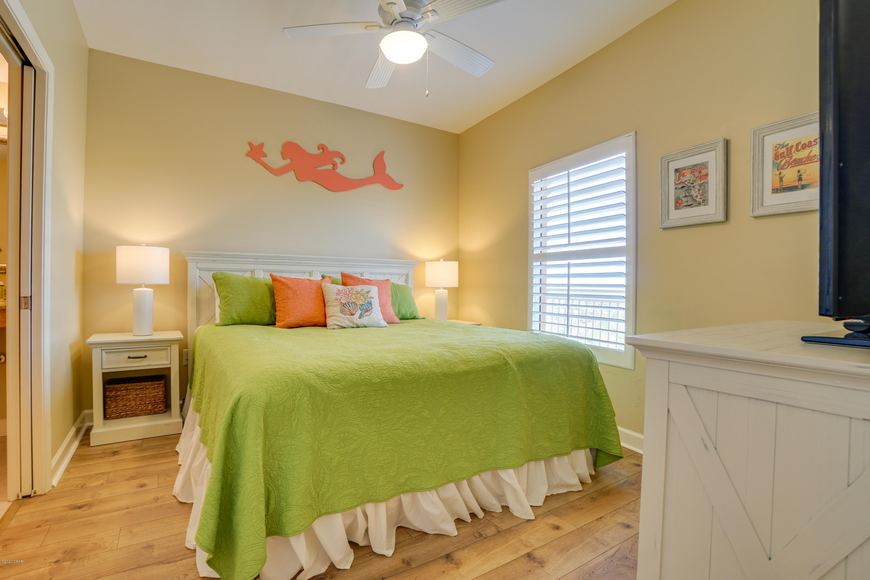 Splash Condo - Residential