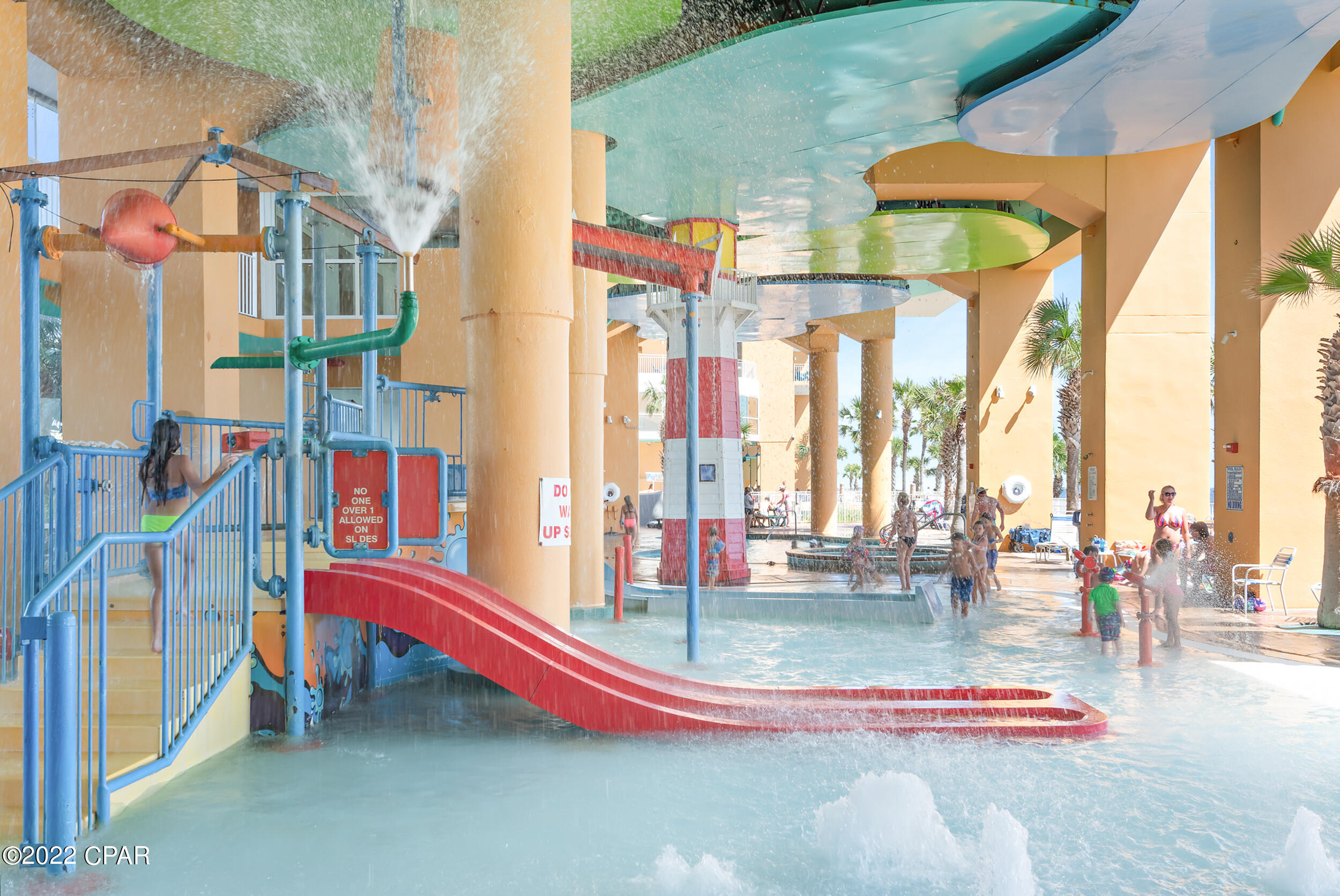 Splash Condo - Residential