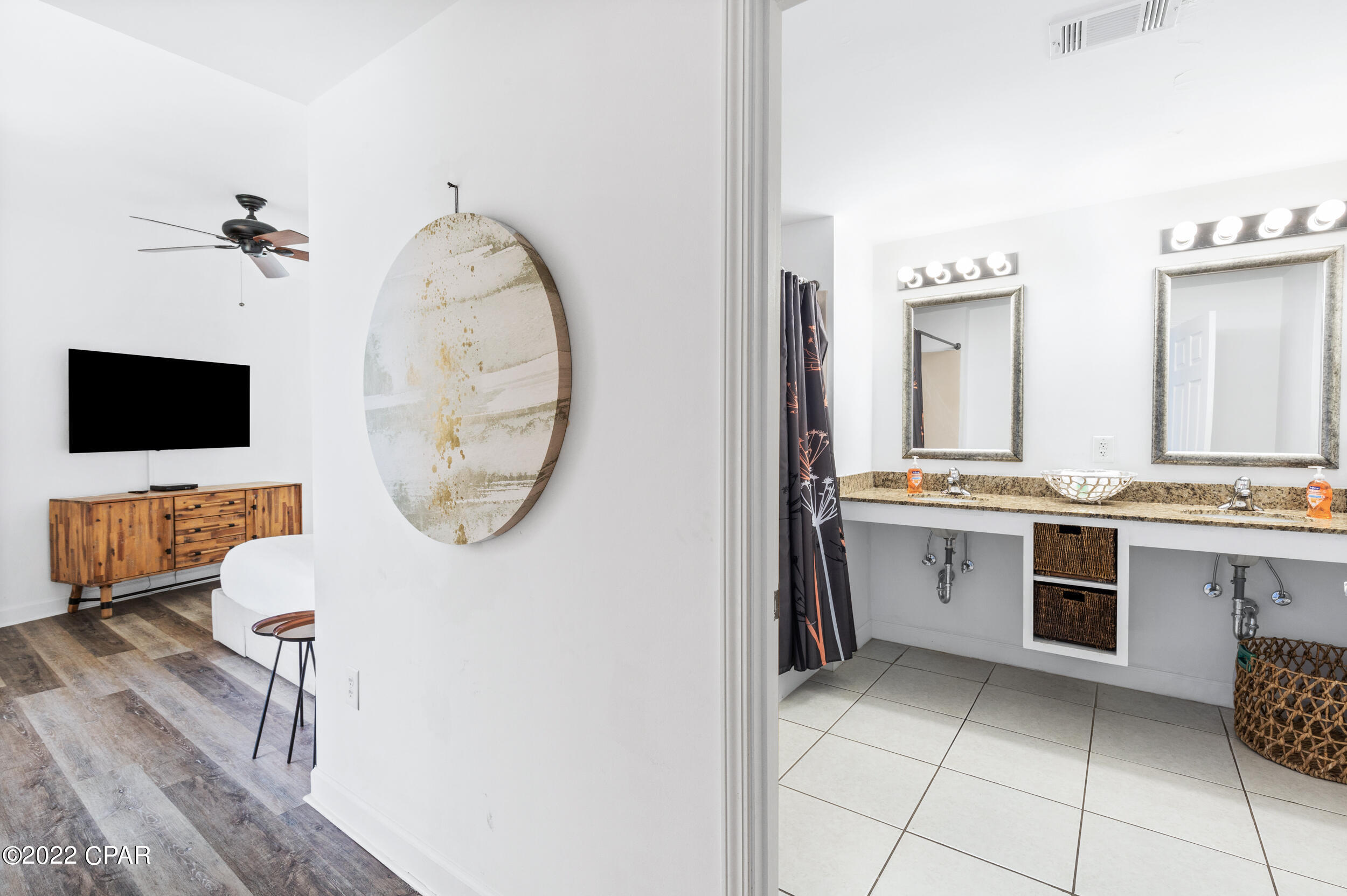 Splash Condo - Residential