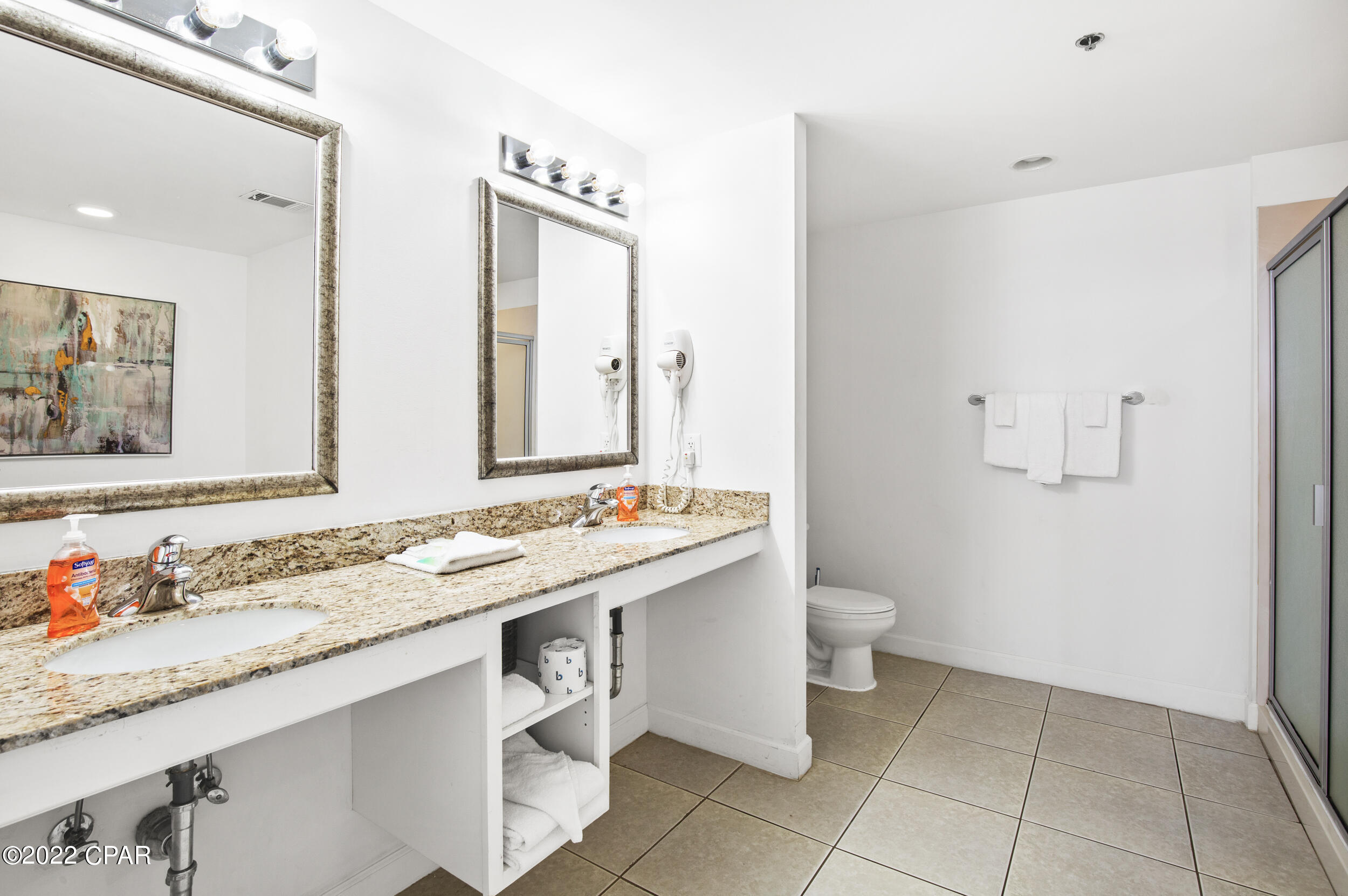 Splash Condo - Residential