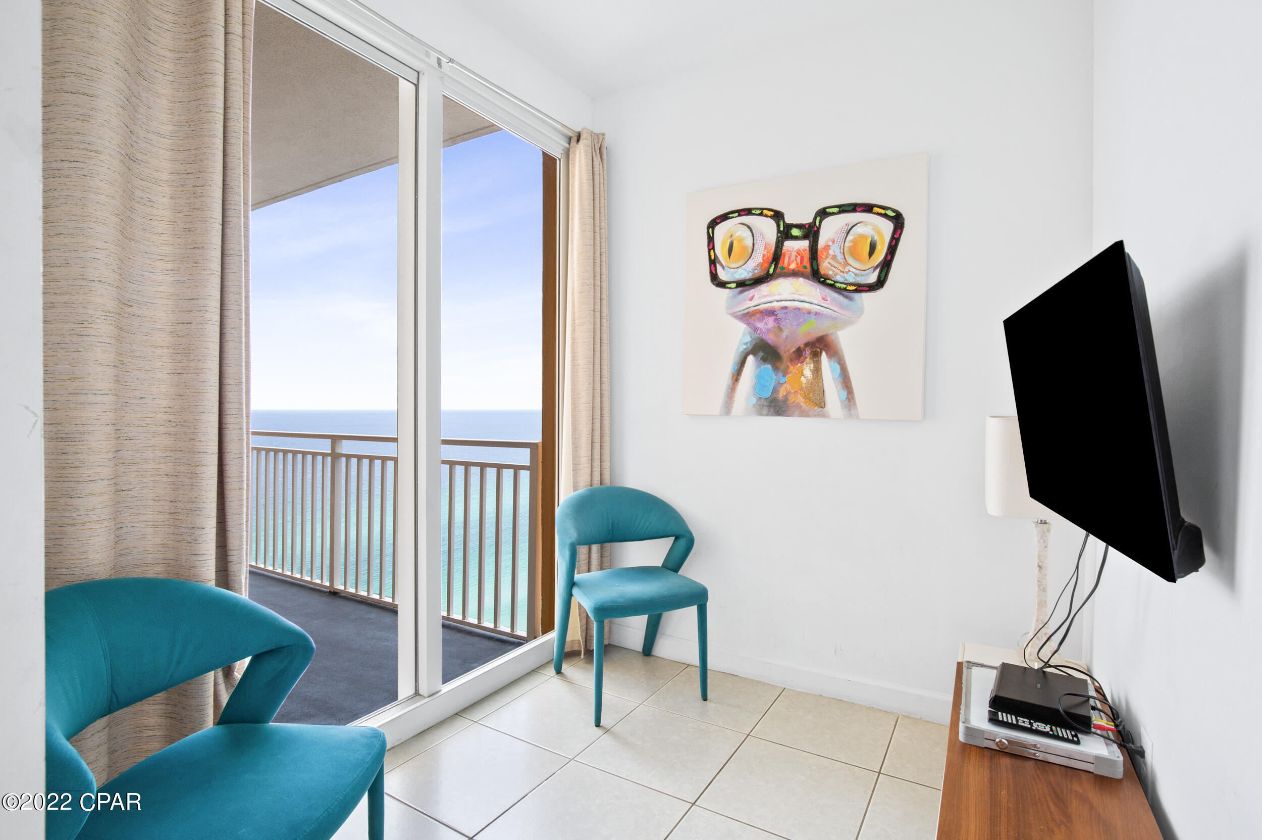 Splash Condo - Residential