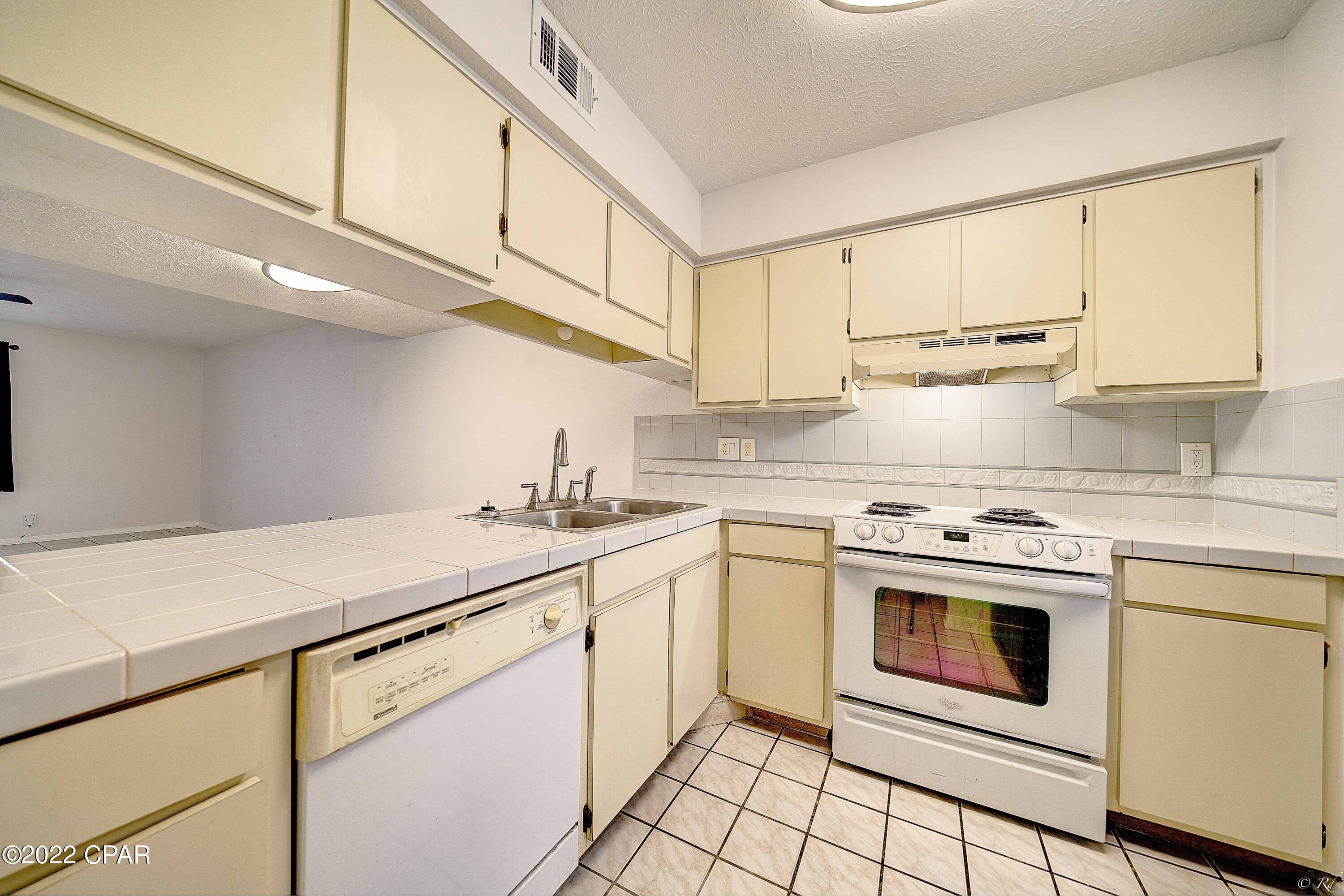 Holiday Beach Unit 16 - Residential