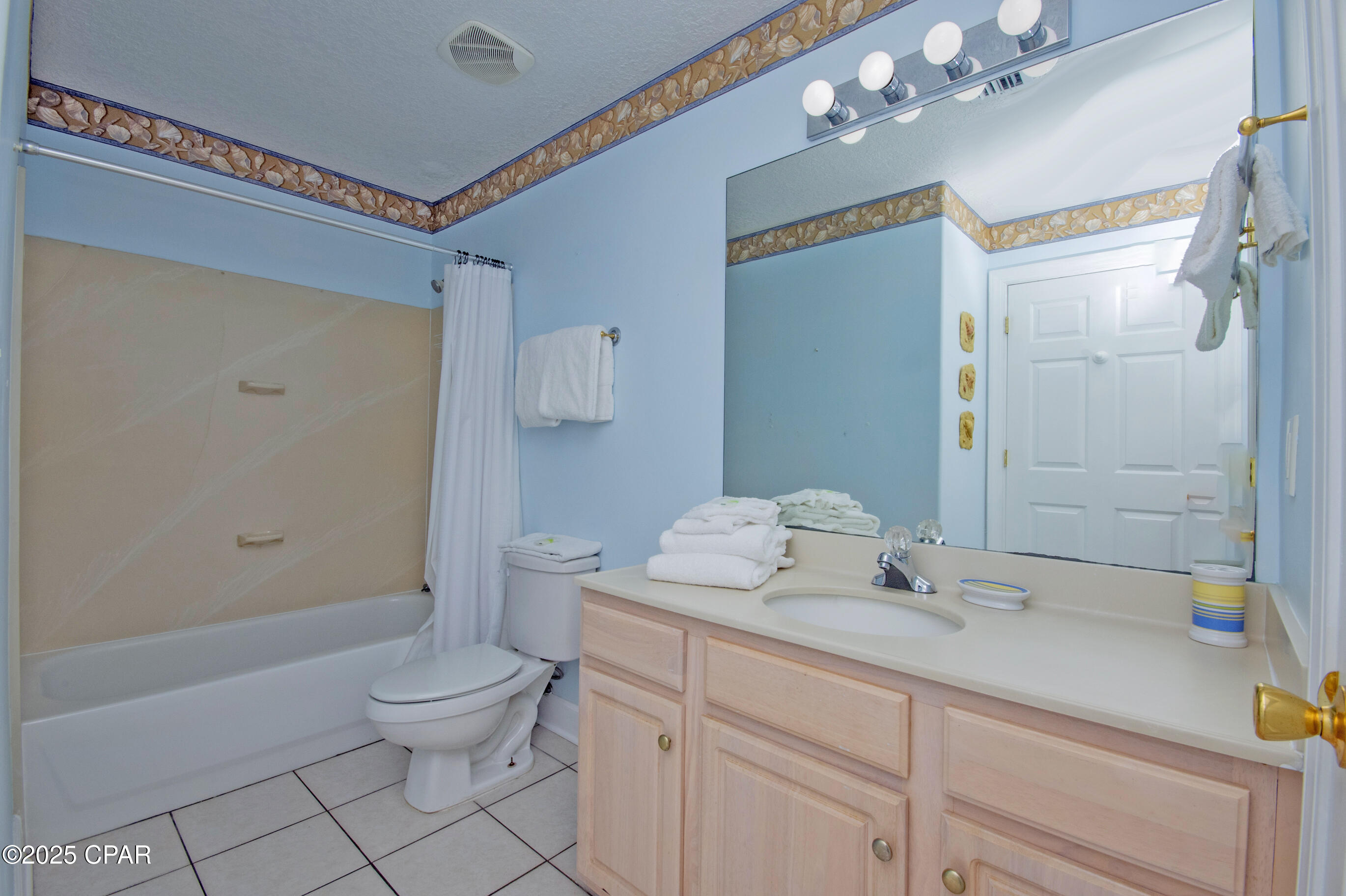 Twin Palms Resort - Residential