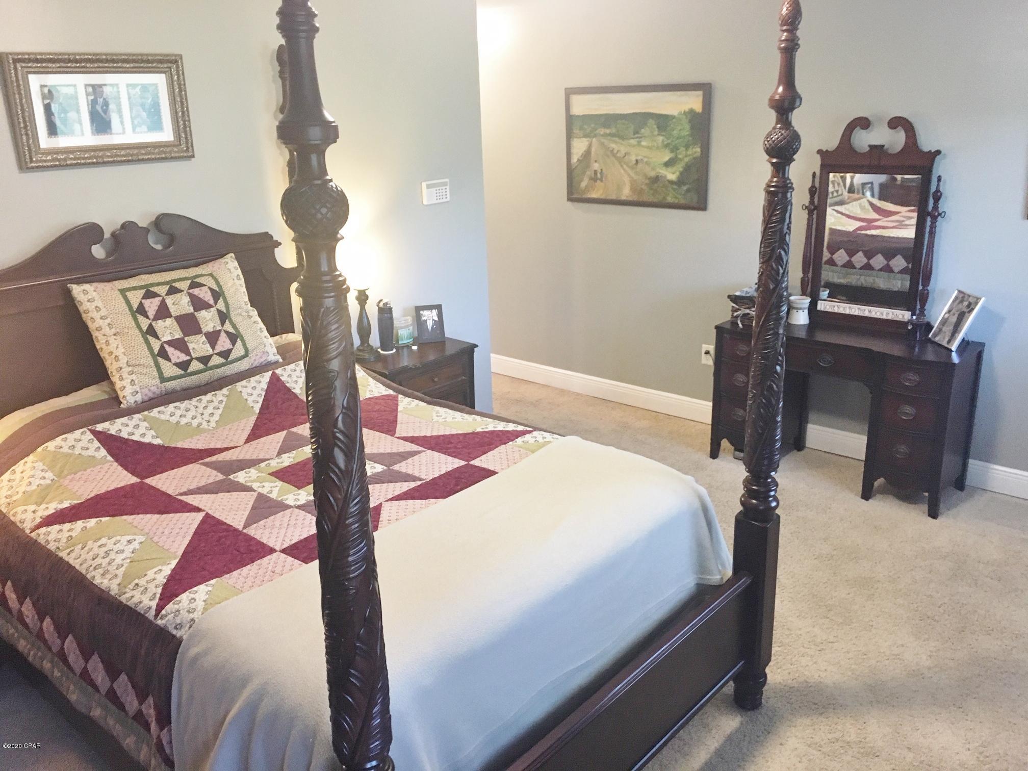 North Oaks - Residential