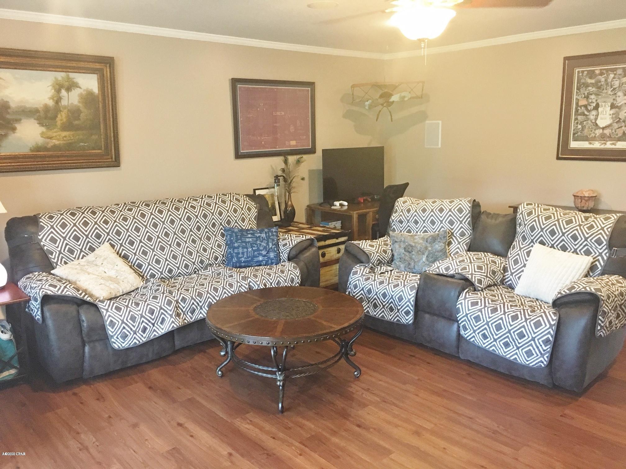 North Oaks - Residential