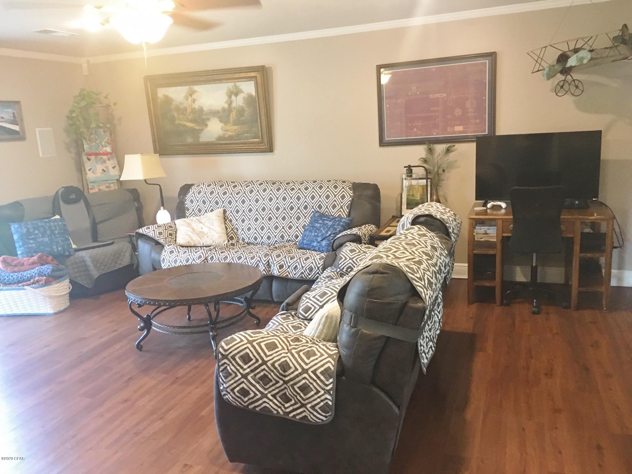 North Oaks - Residential