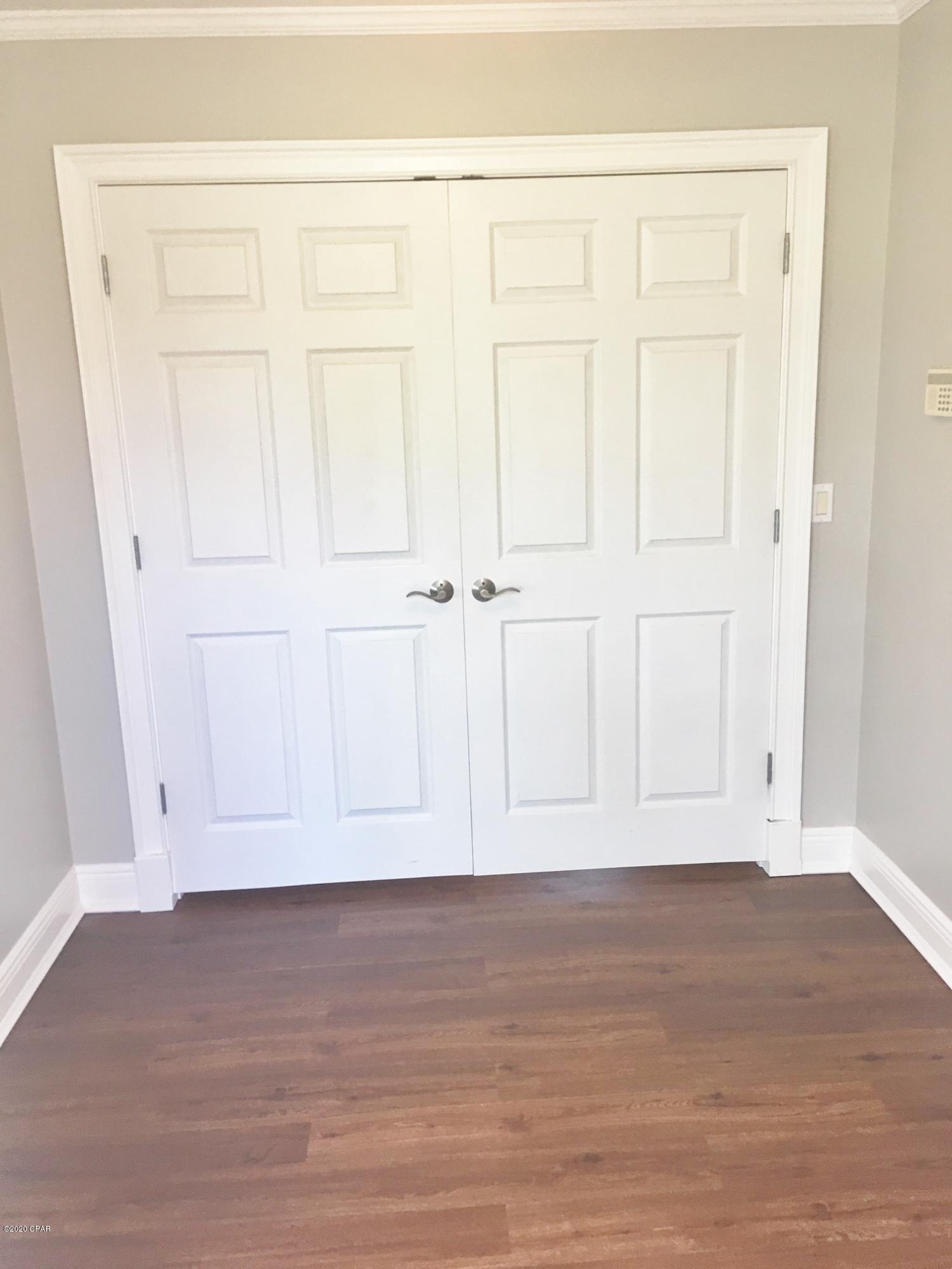 North Oaks - Residential