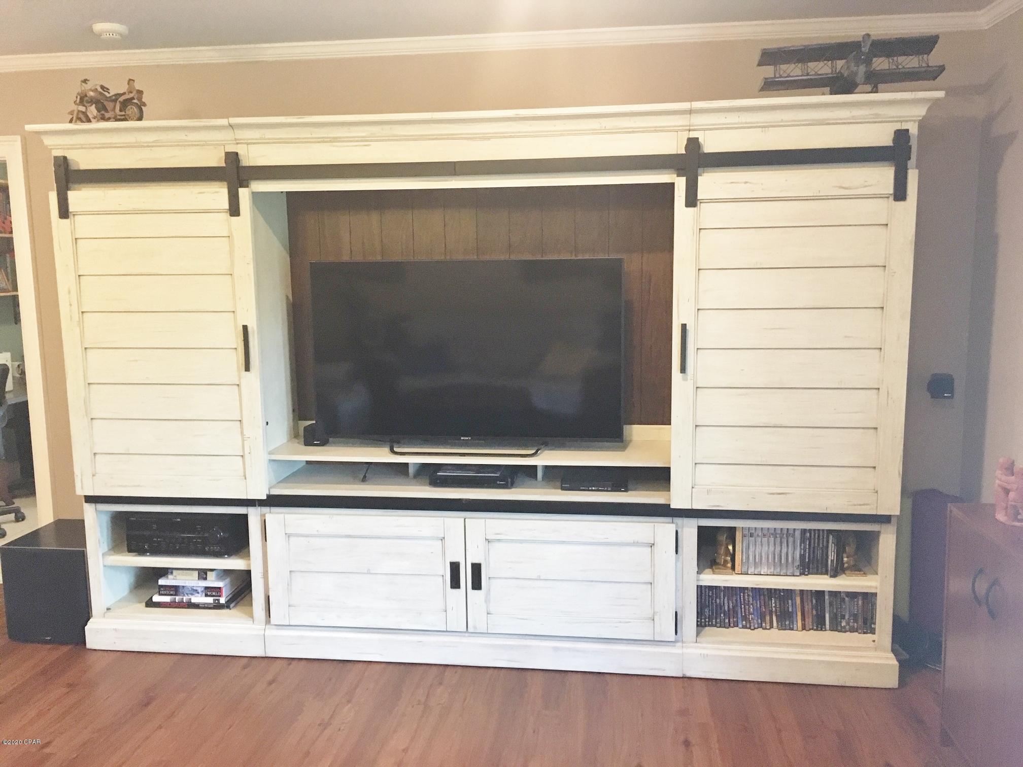 North Oaks - Residential