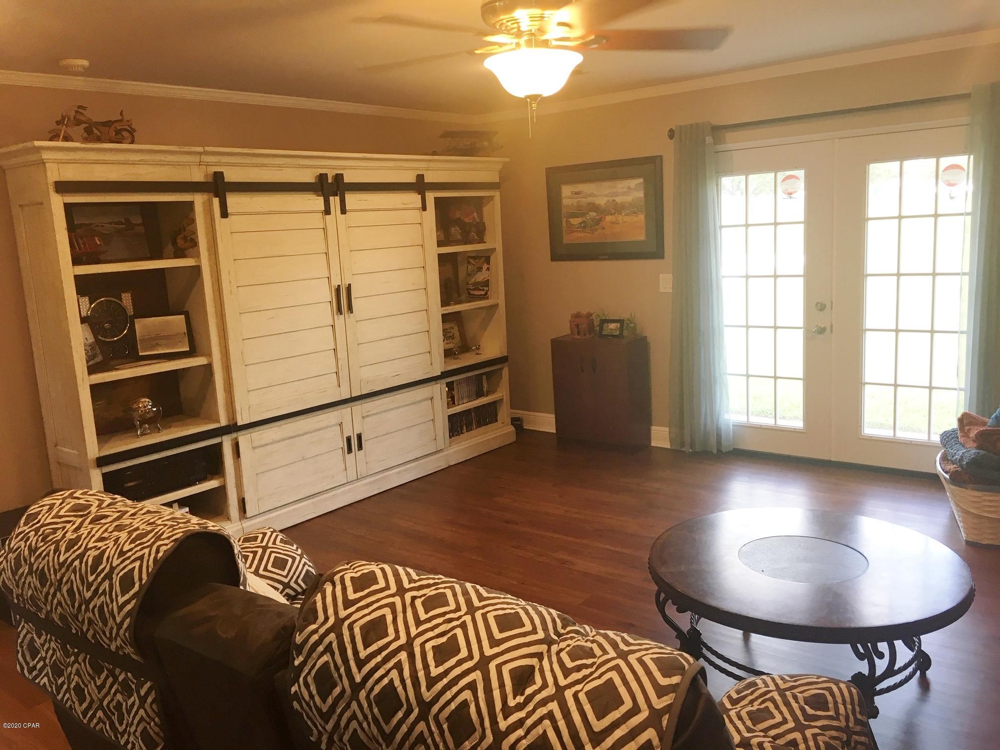 North Oaks - Residential