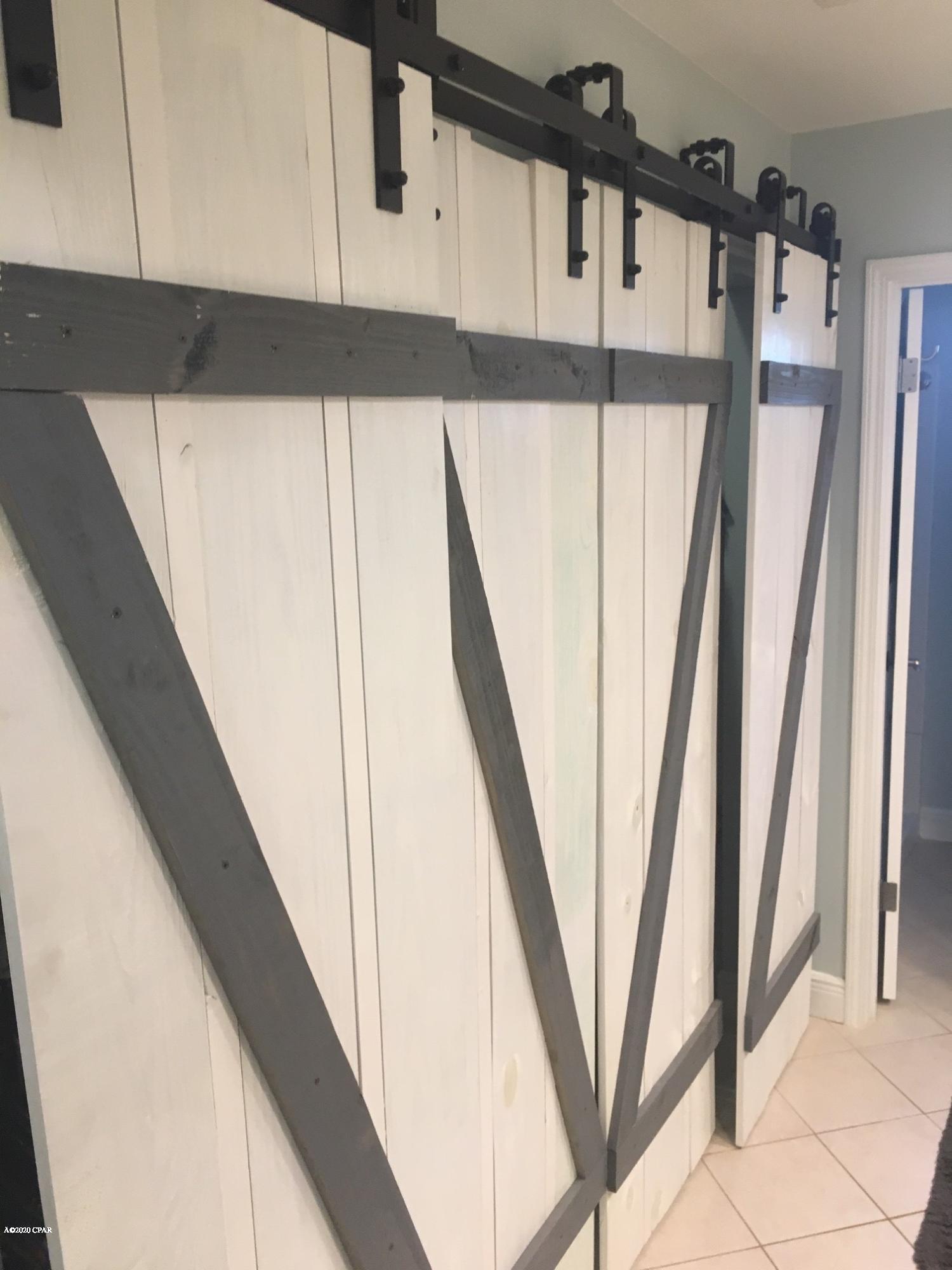 North Oaks - Residential