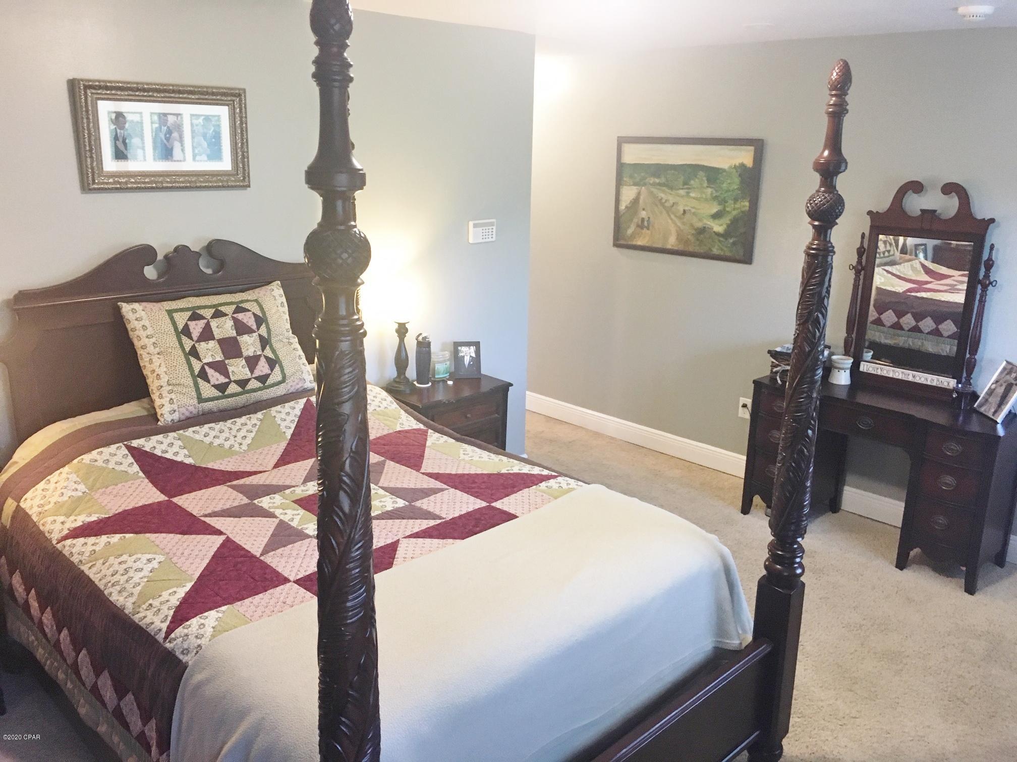 North Oaks - Residential