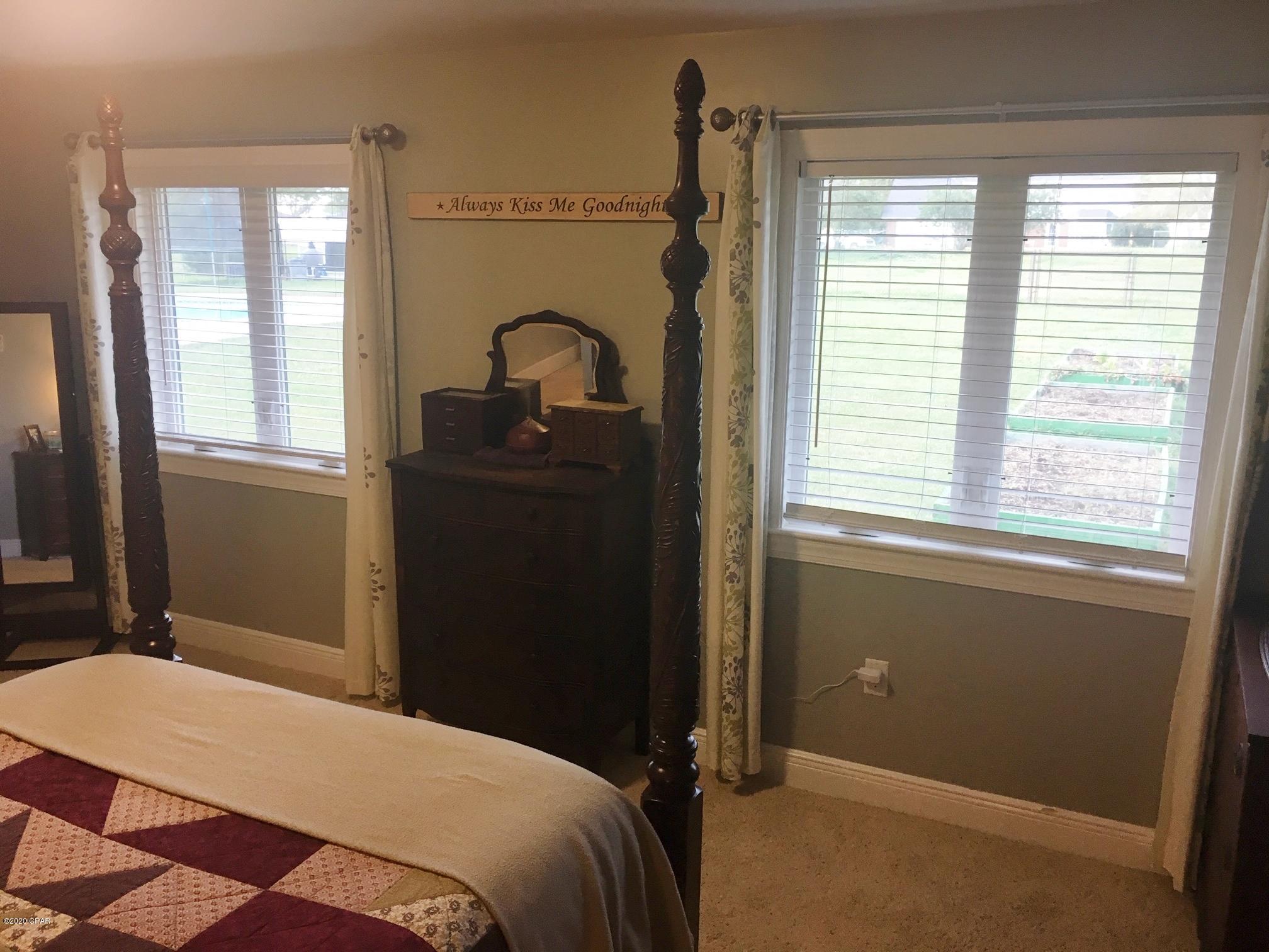 North Oaks - Residential