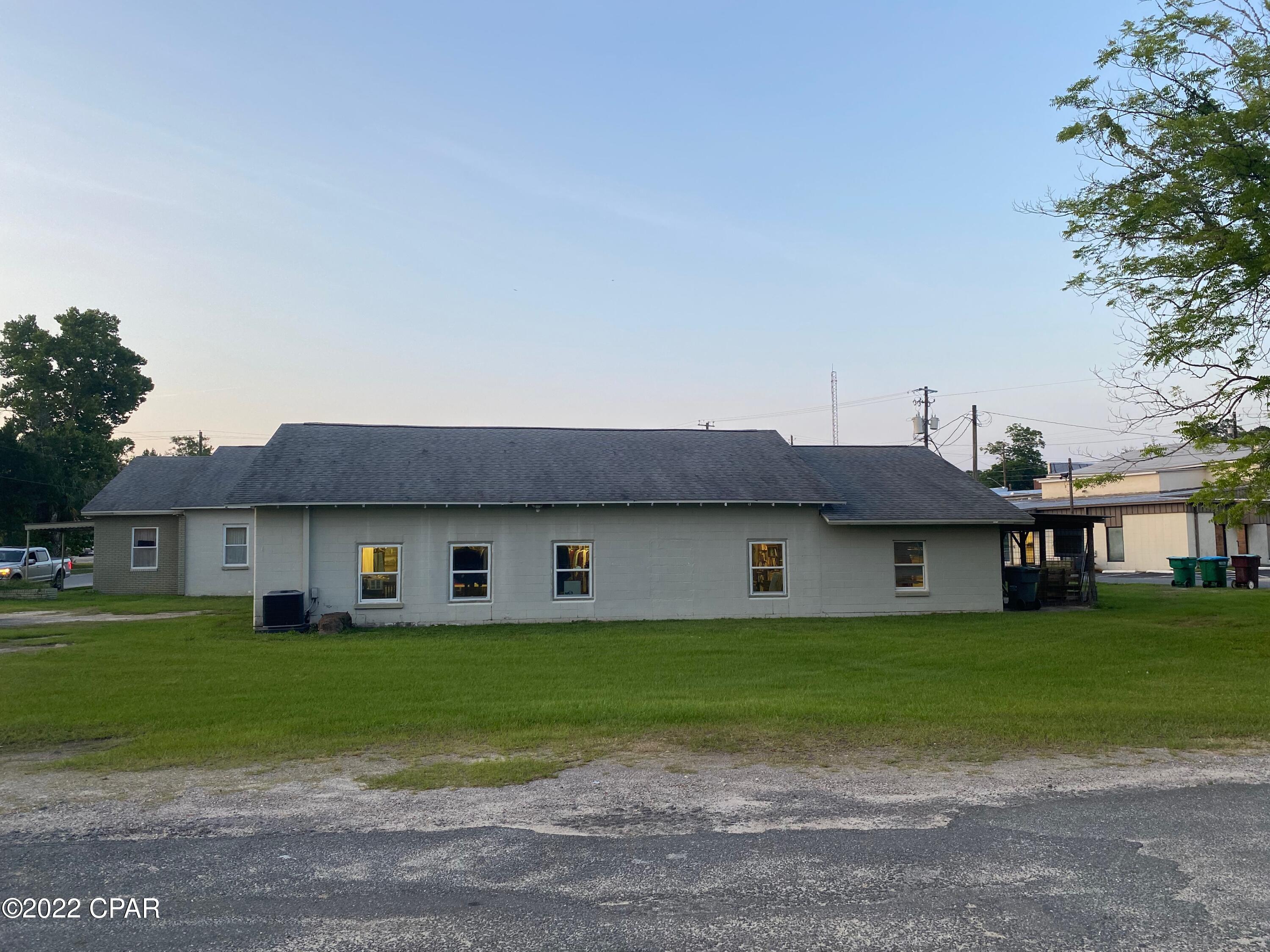 [No Recorded Subdiv] - Commercial Sale