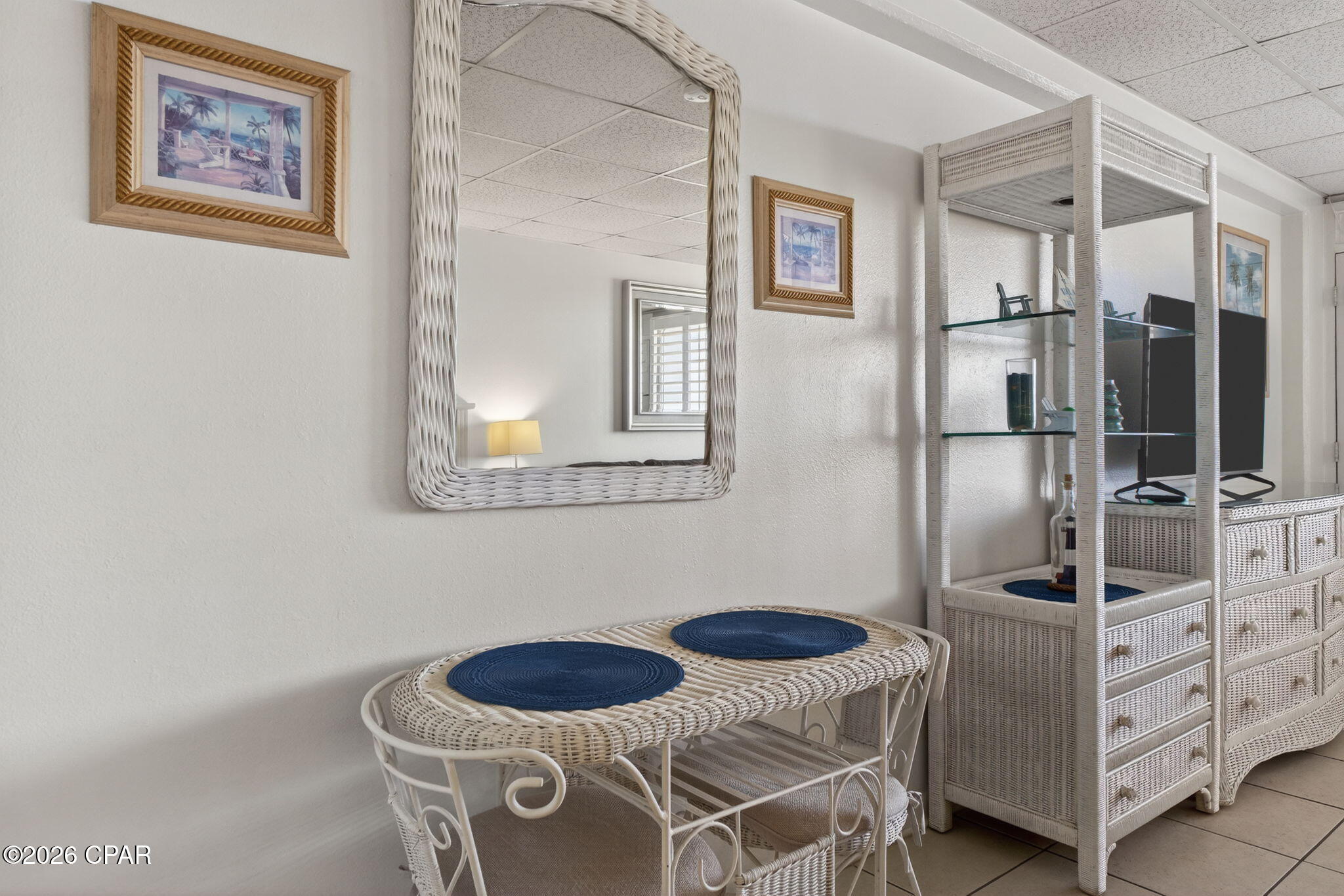 Fontainebleau Terrace - Residential