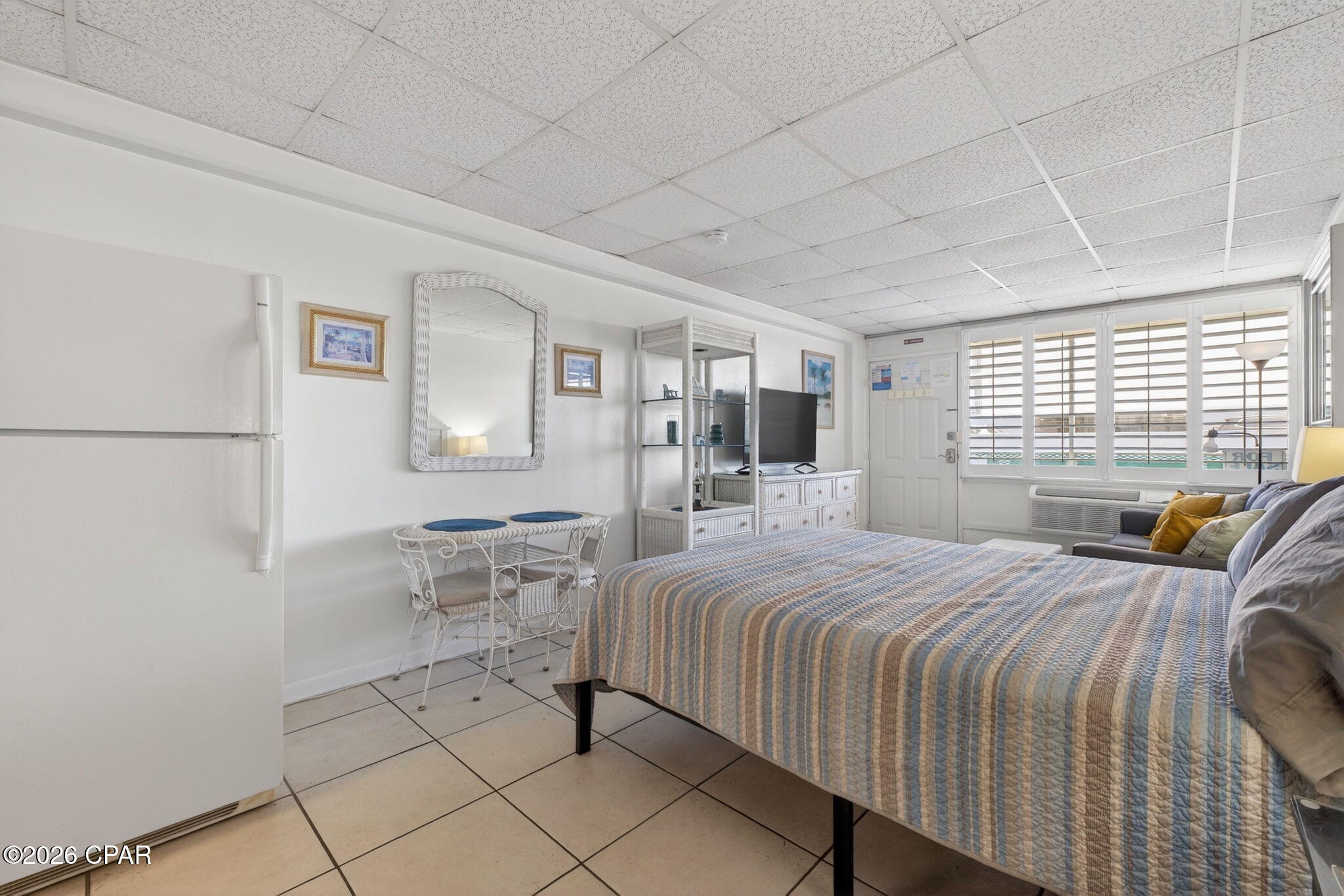 Fontainebleau Terrace - Residential