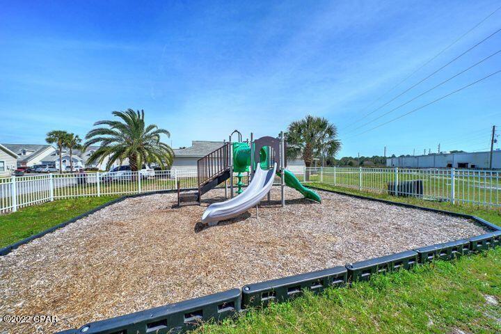 Palm Cove - Residential Lease