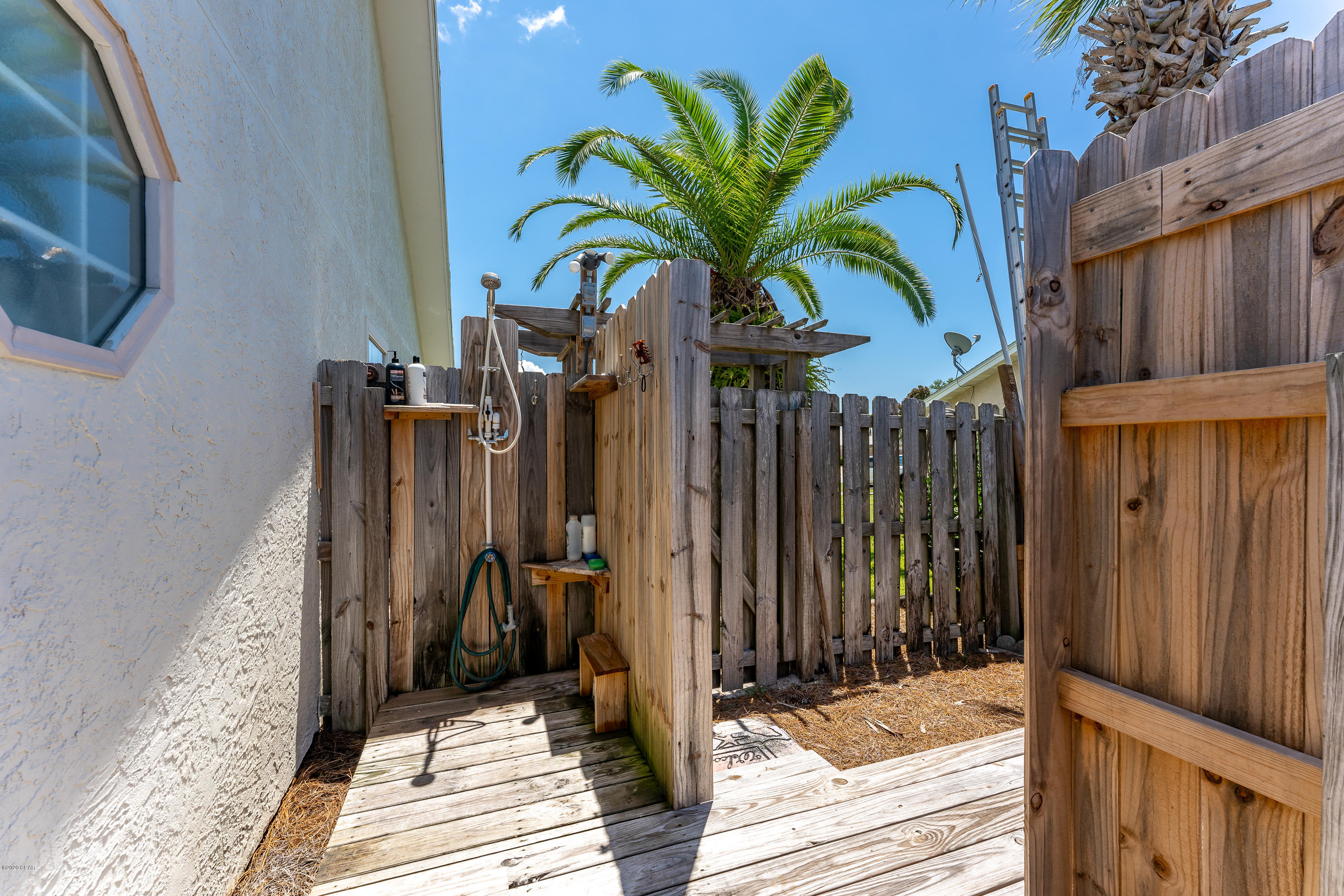 Seaclusion Beach - Residential