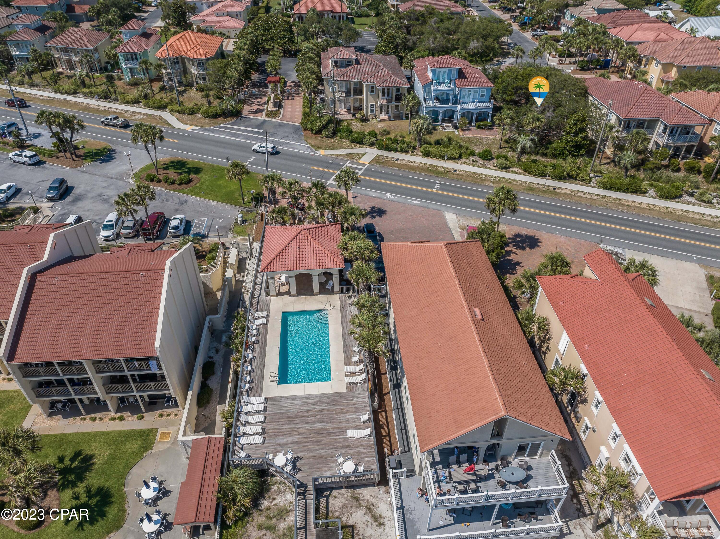 La Valencia Beach Resort - Land