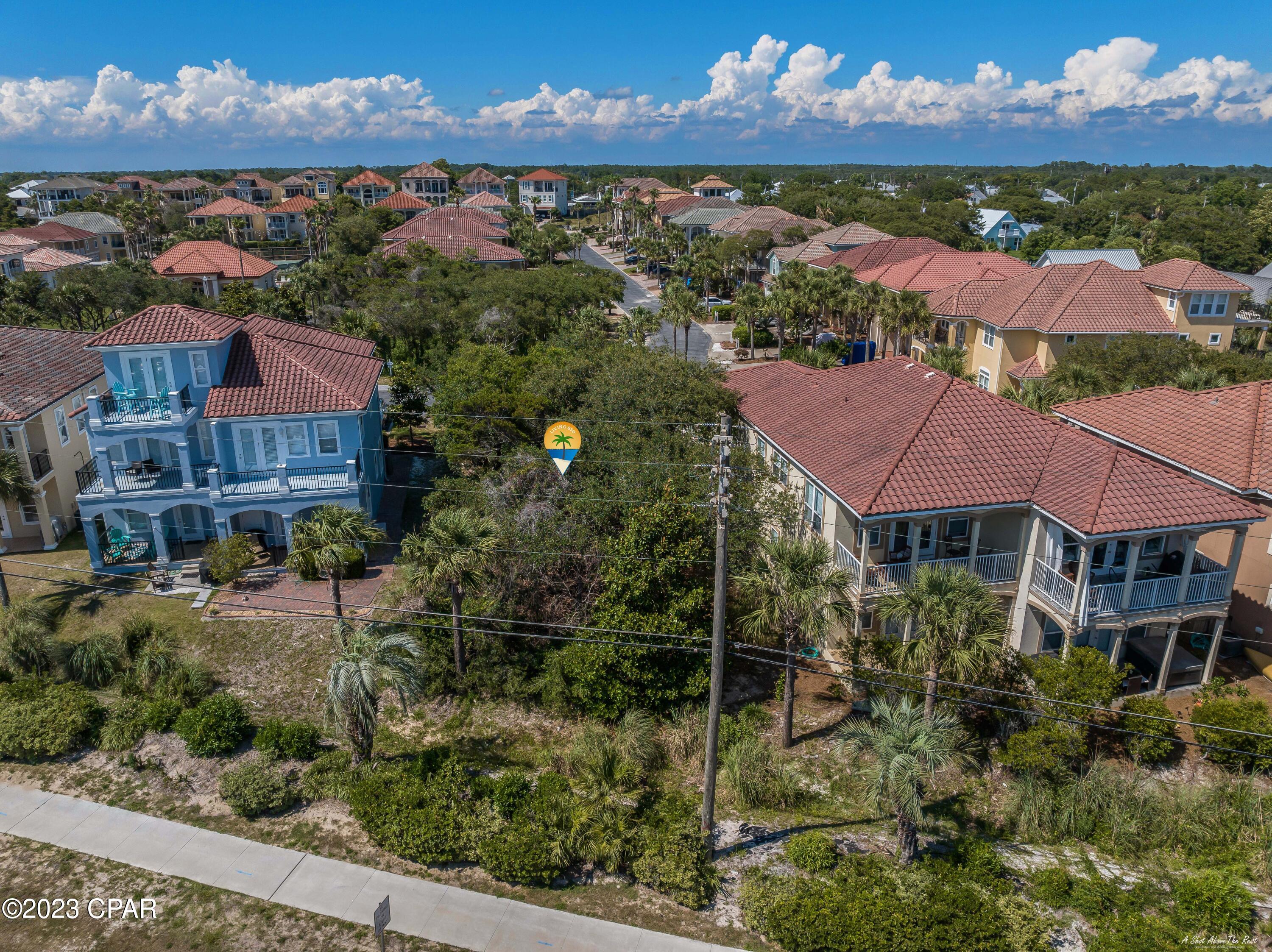 La Valencia Beach Resort - Land