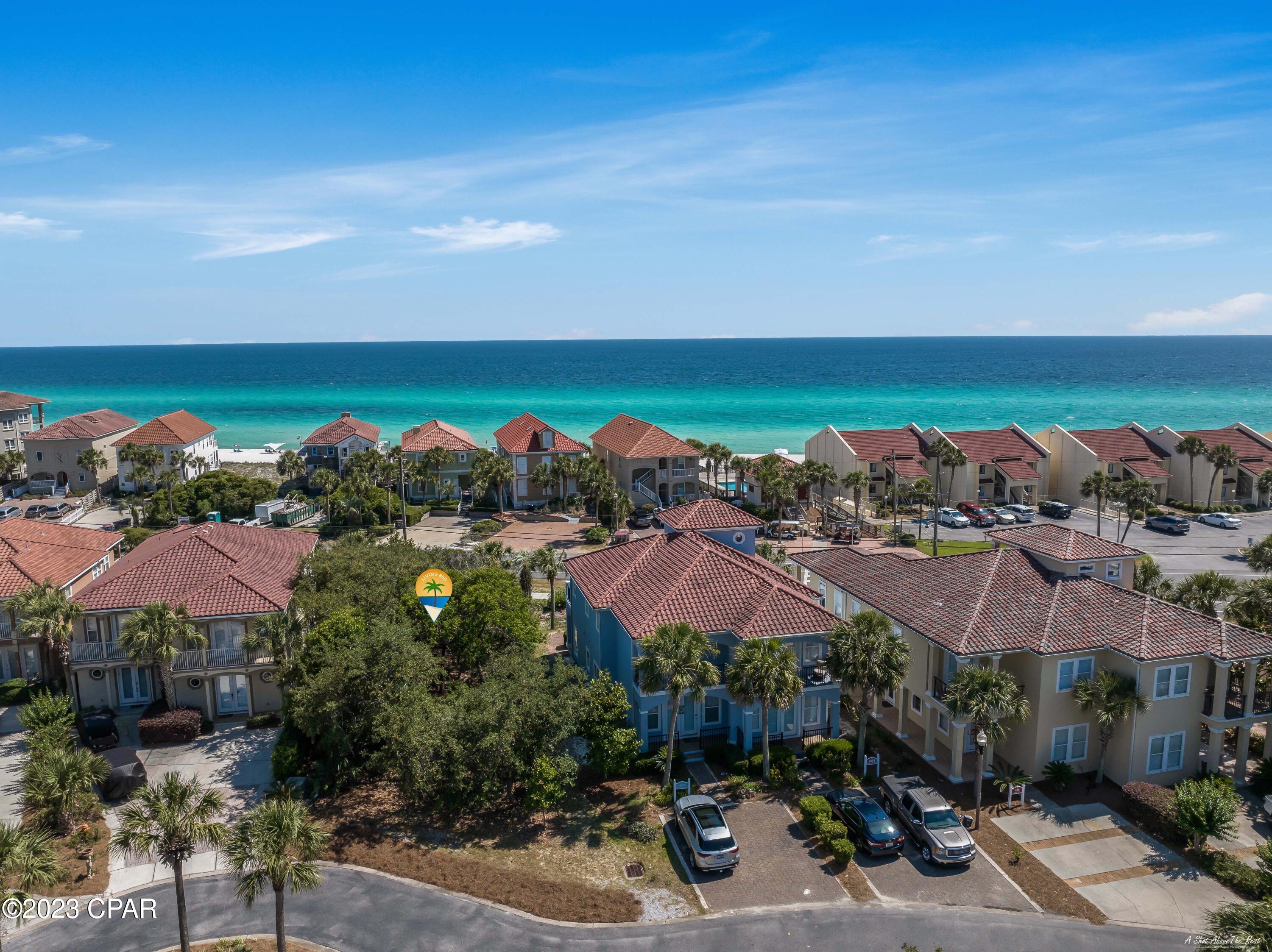 La Valencia Beach Resort - Land